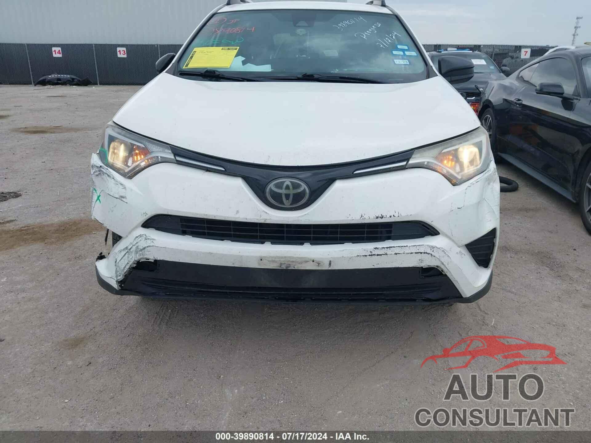 TOYOTA RAV4 2017 - JTMZFREV2HJ106227