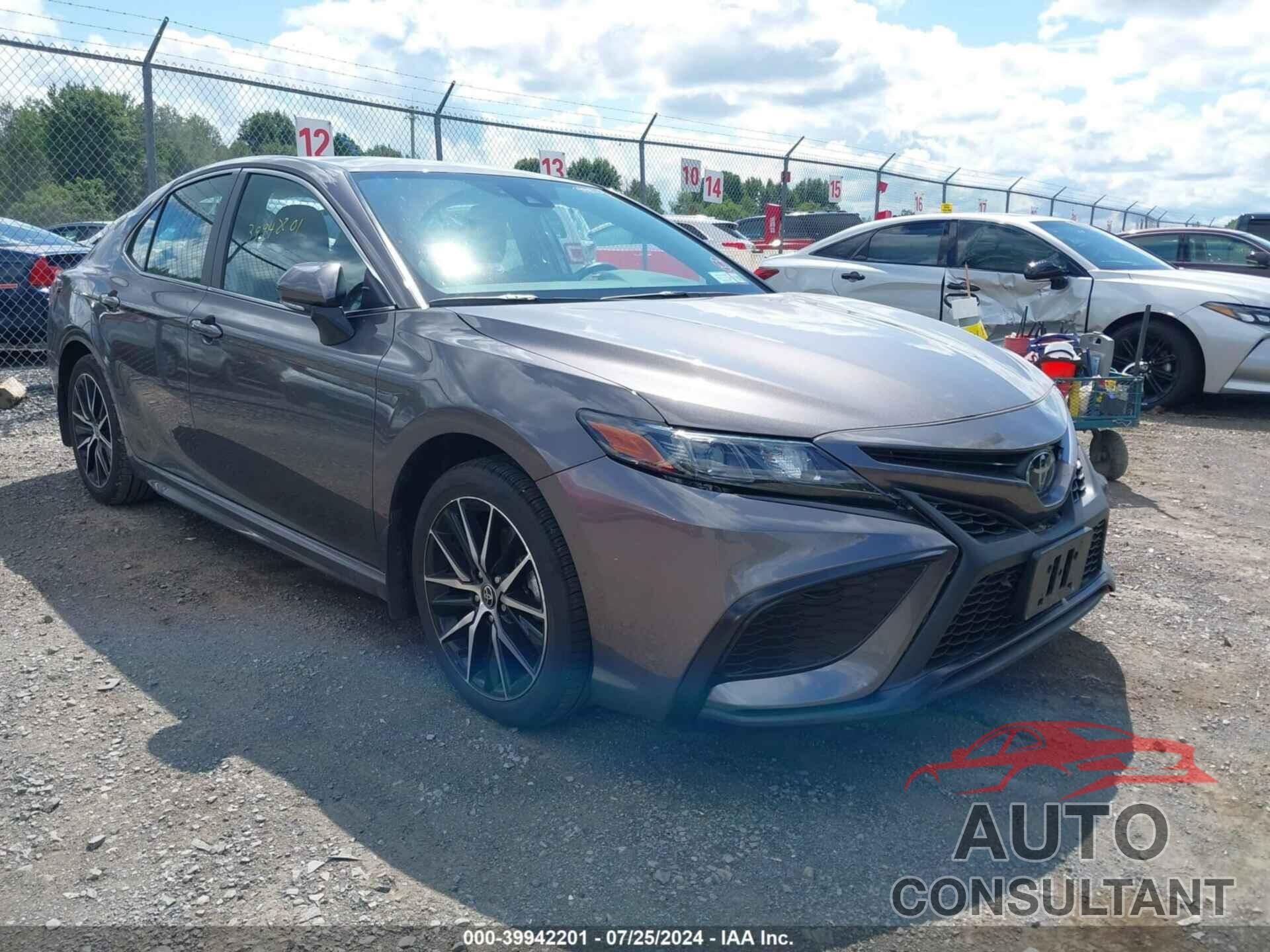 TOYOTA CAMRY 2024 - 4T1G11AK8RU856956