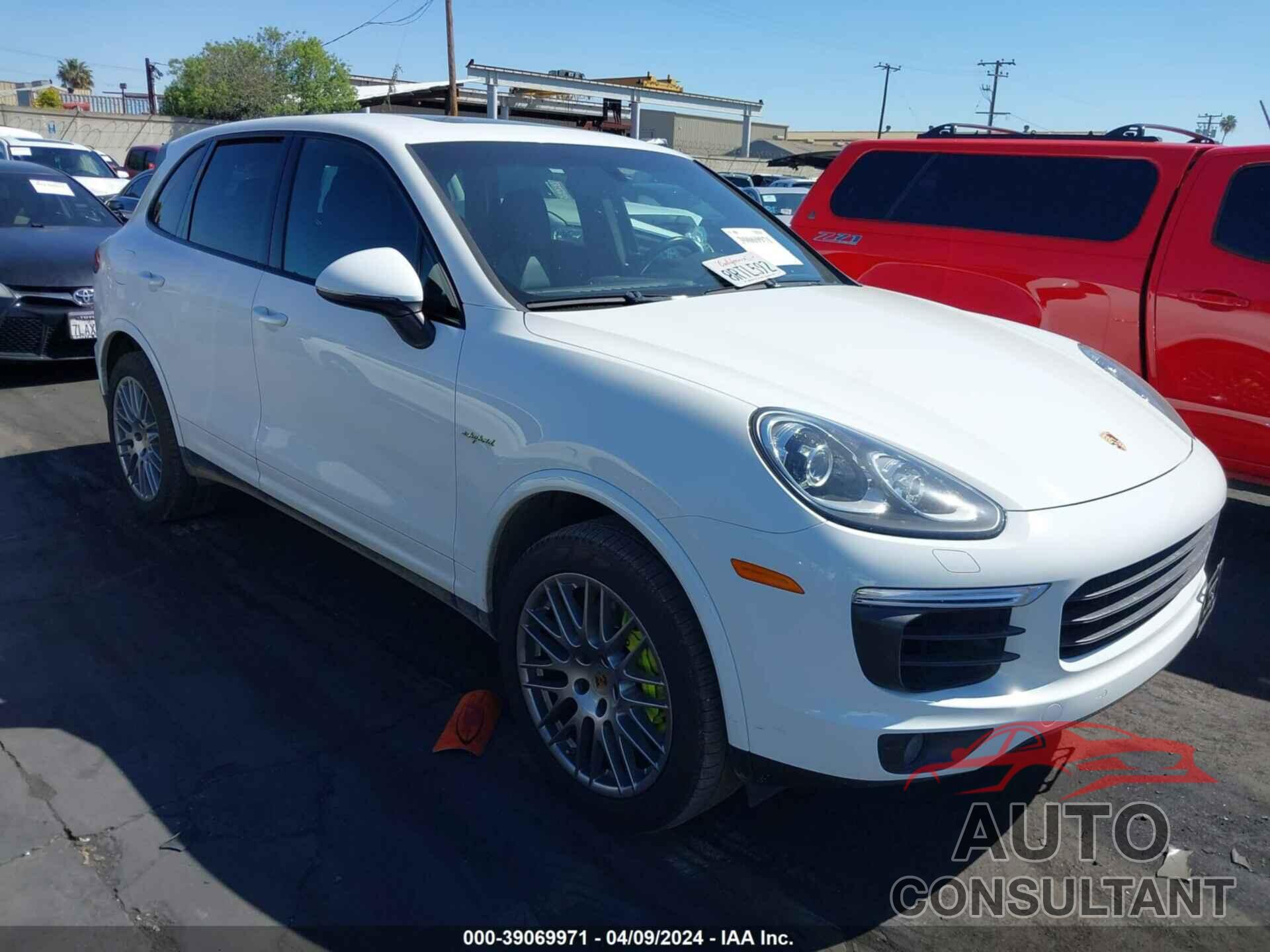 PORSCHE CAYENNE E-HYBRID 2018 - WP1AE2A23JLA72441