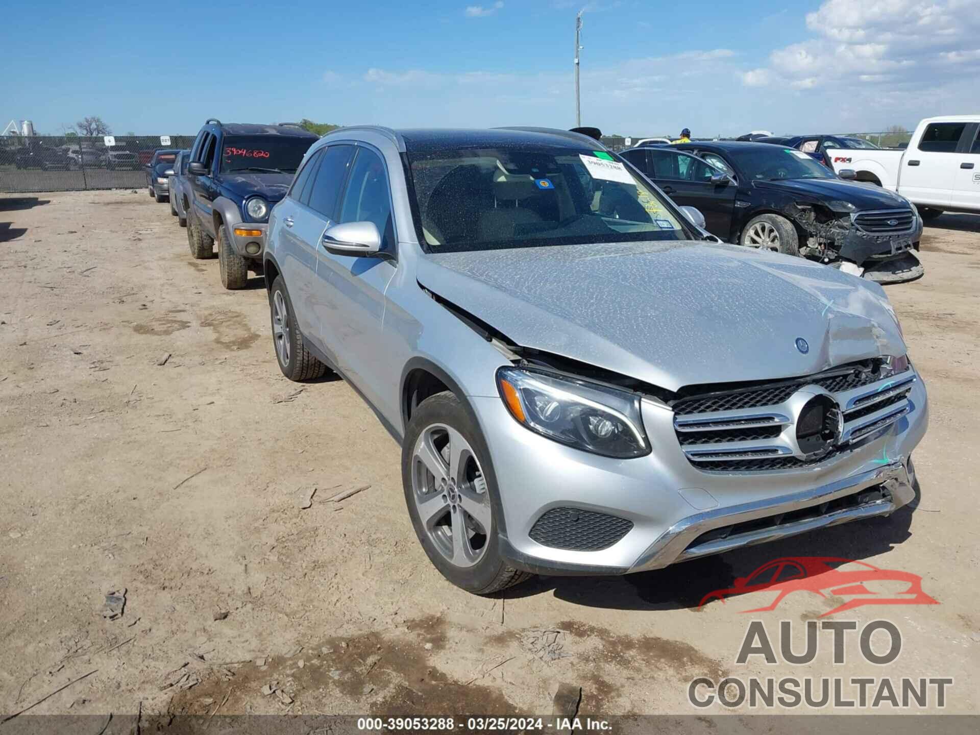 MERCEDES-BENZ GLC 300 2017 - WDC0G4JB5HF240263