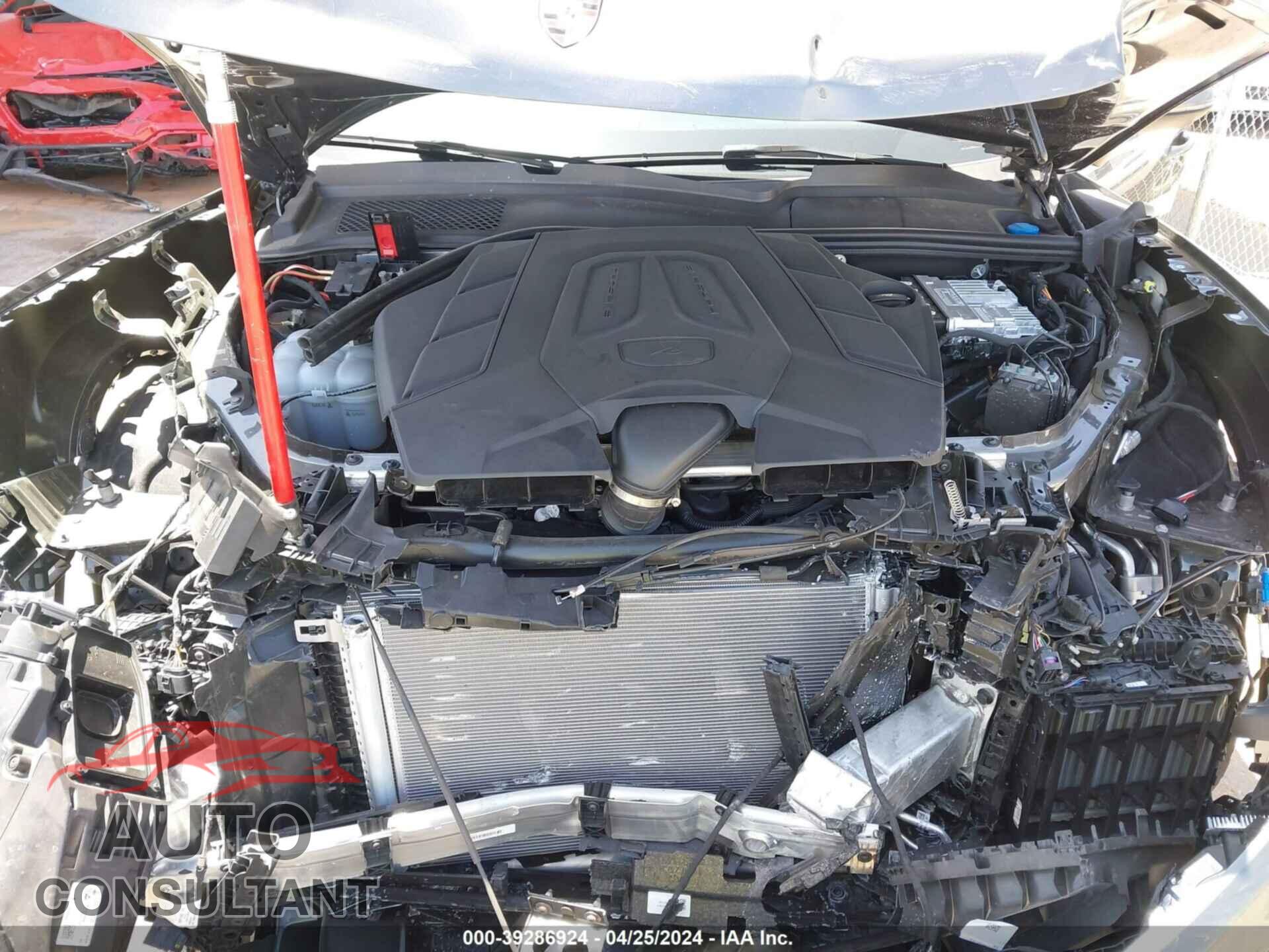 PORSCHE CAYENNE 2024 - WP1AA2AY5RDA06558