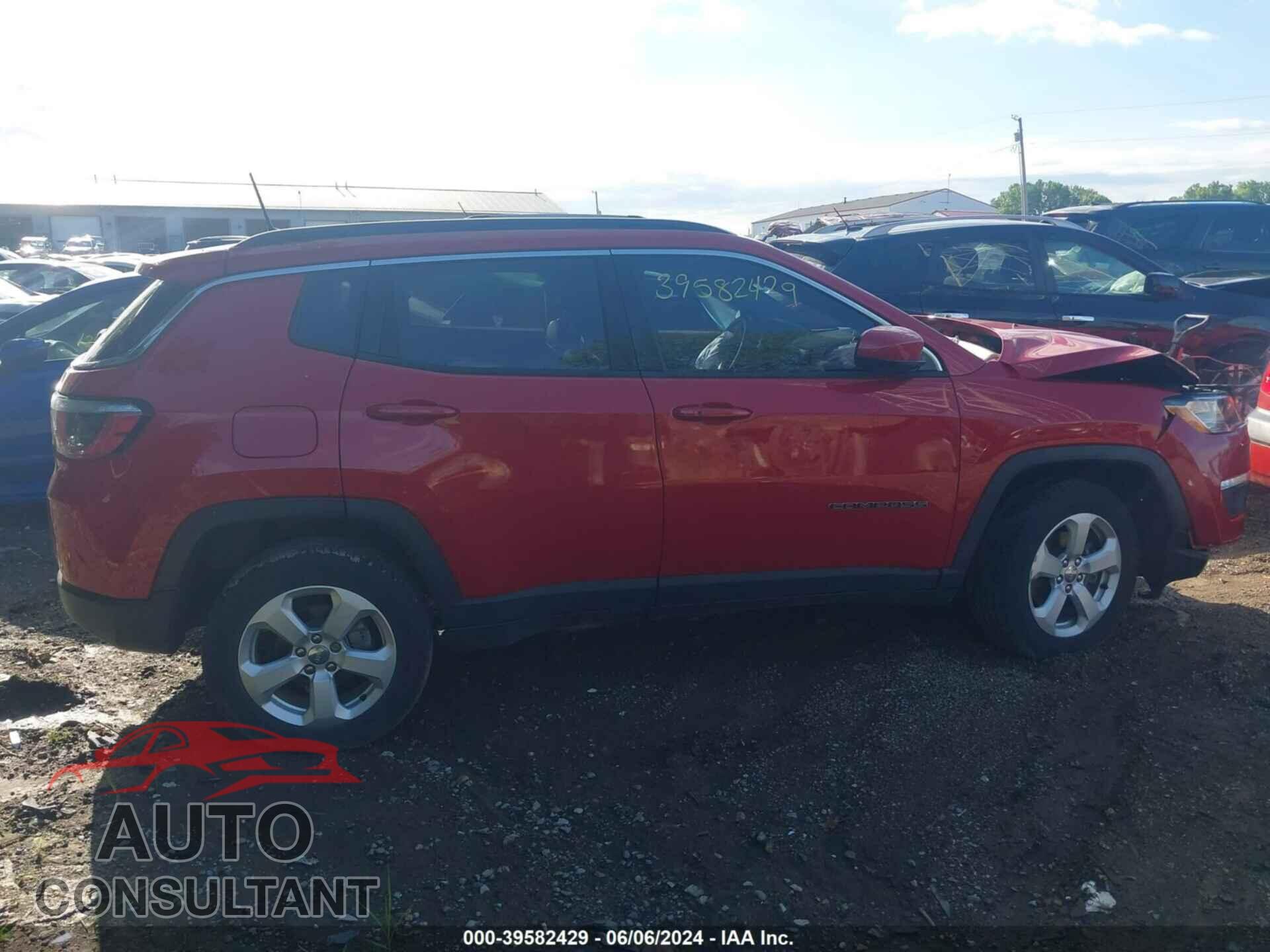 JEEP COMPASS 2018 - 3C4NJDBB3JT308096