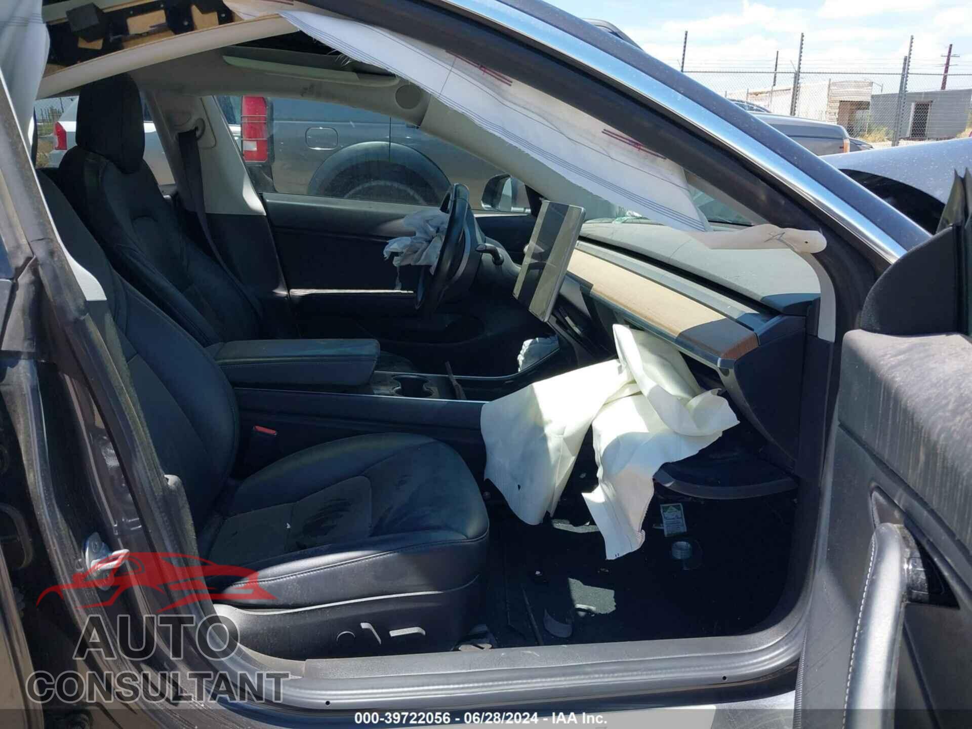 TESLA MODEL 3 2018 - 5YJ3E1EA9JF026606