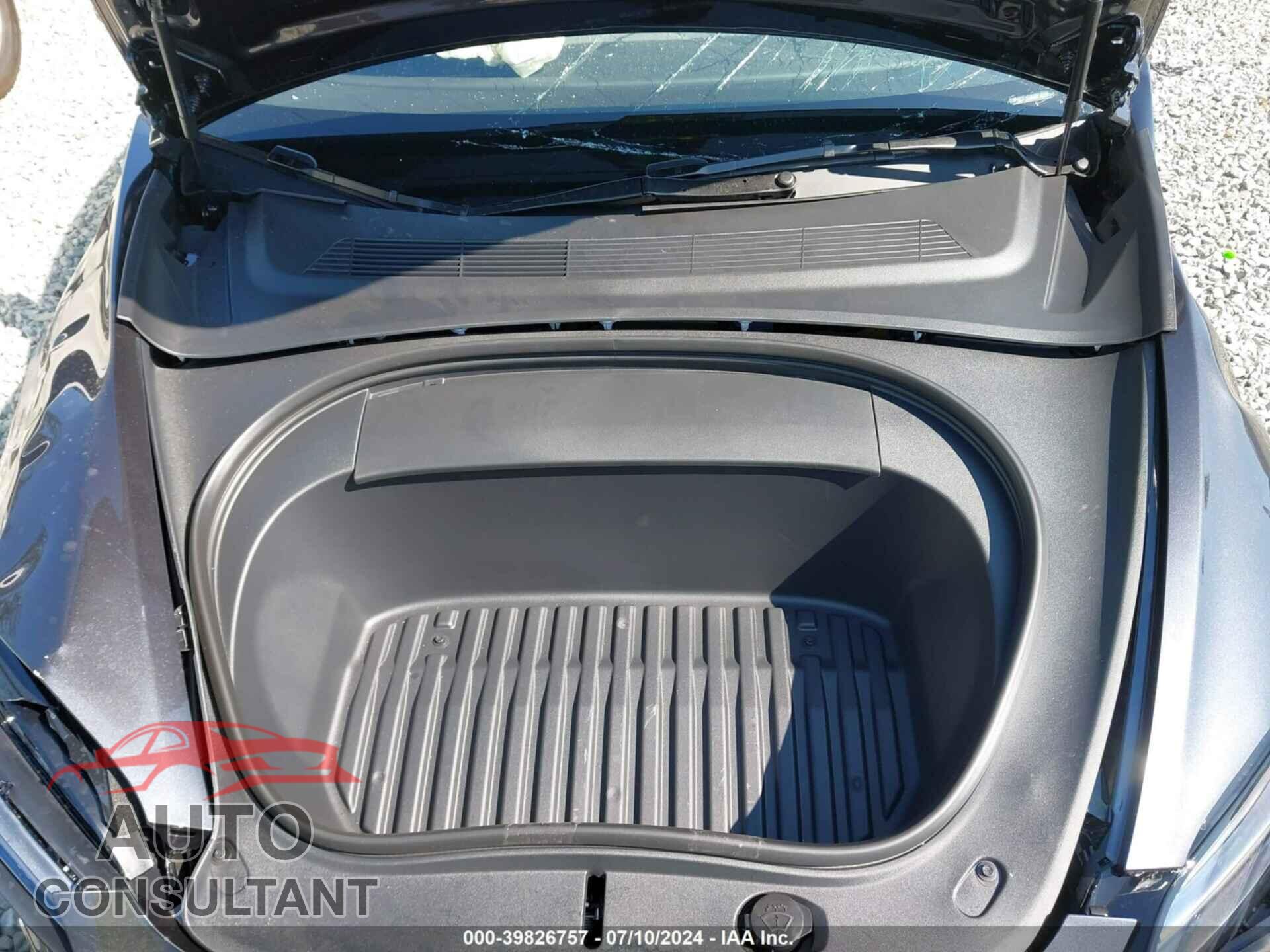 TESLA MODEL 3 2024 - 5YJ3E1EB9RF810076