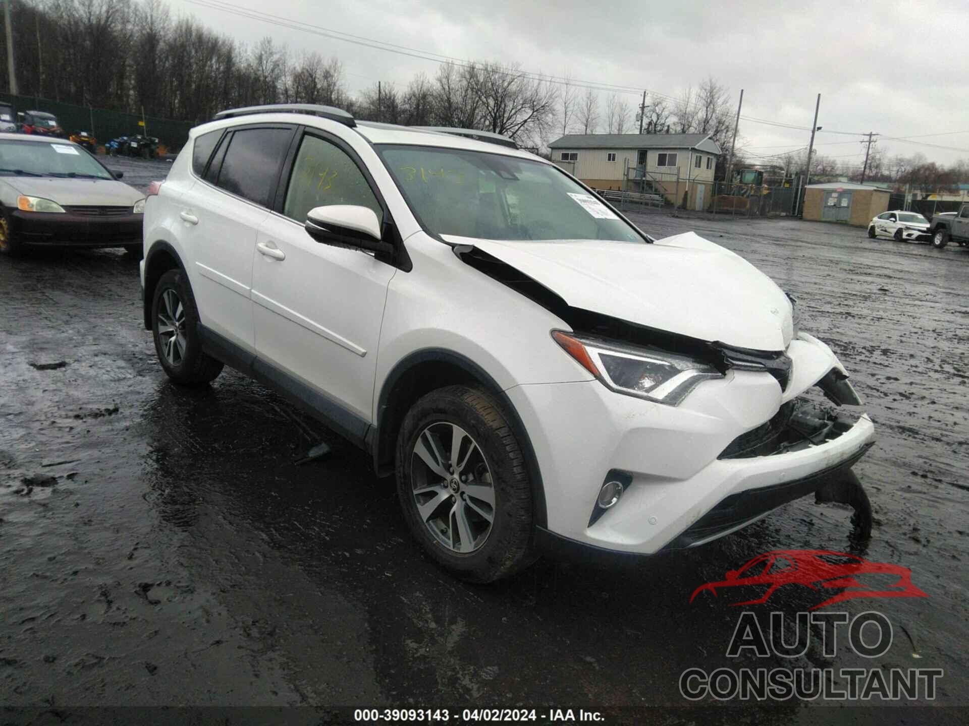 TOYOTA RAV4 2018 - JTMRFREV7JJ195654