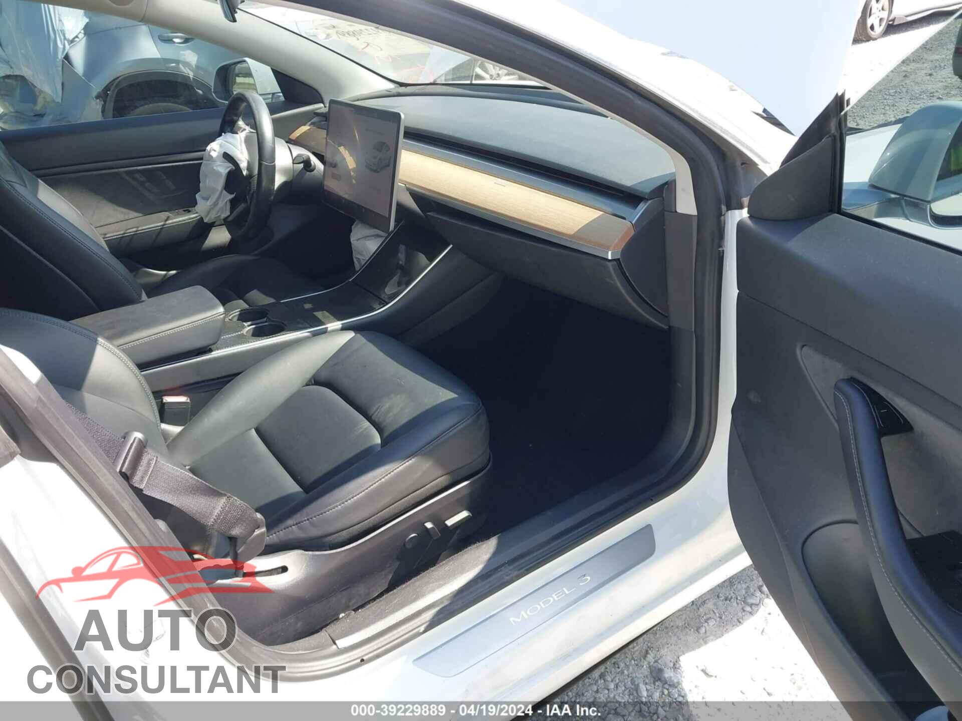 TESLA MODEL 3 2018 - 5YJ3E1EB8JF131257