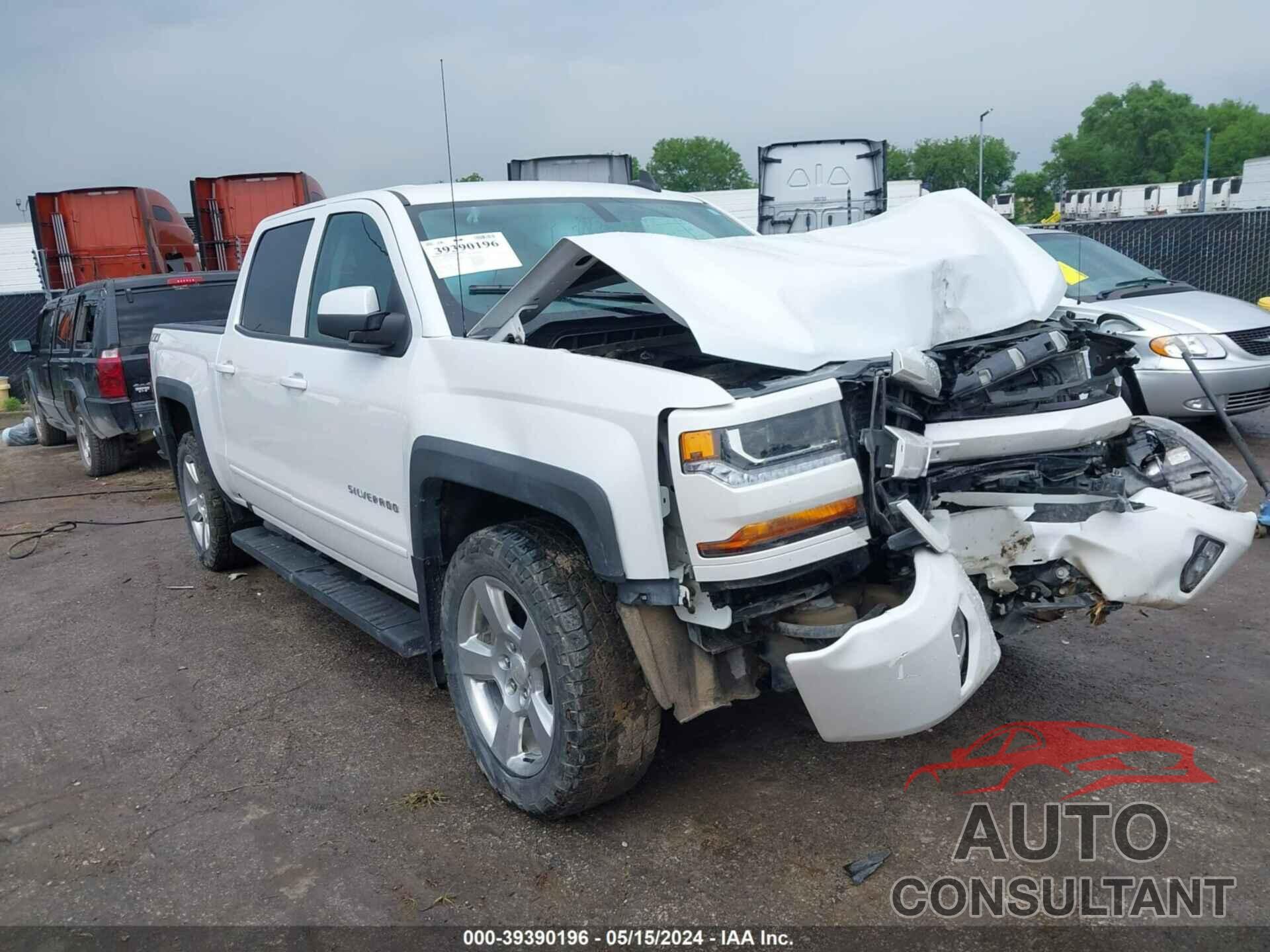 CHEVROLET SILVERADO 1500 2018 - 3GCUKREC7JG523225