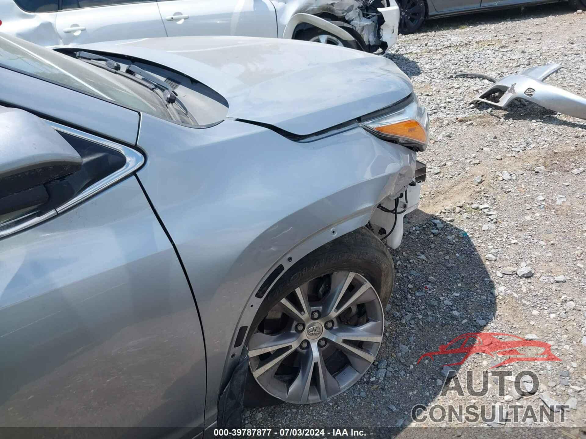 TOYOTA HIGHLANDER 2015 - 5TDBKRFH4FS117638