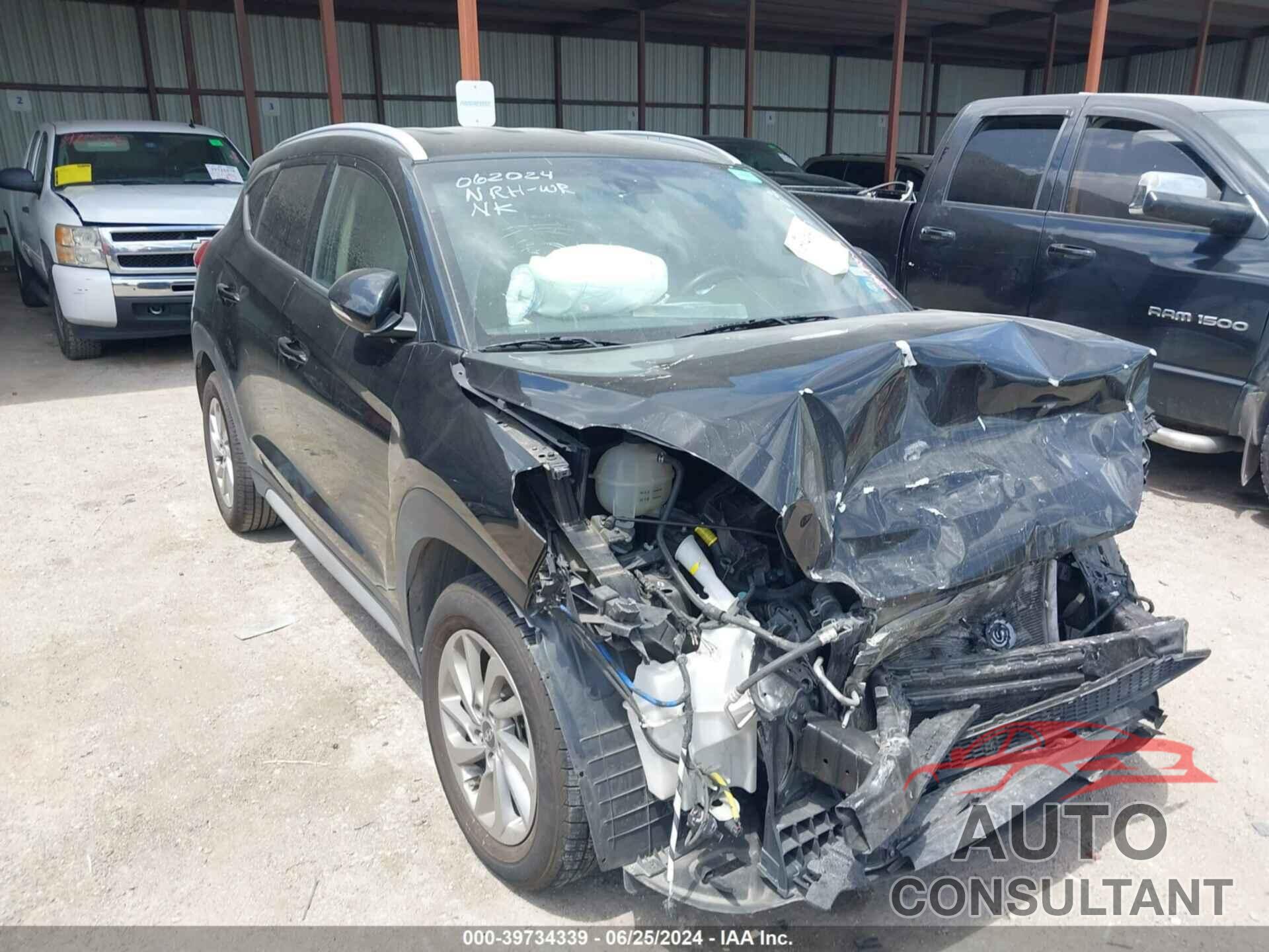 HYUNDAI TUCSON 2018 - KM8J33A45JU640080