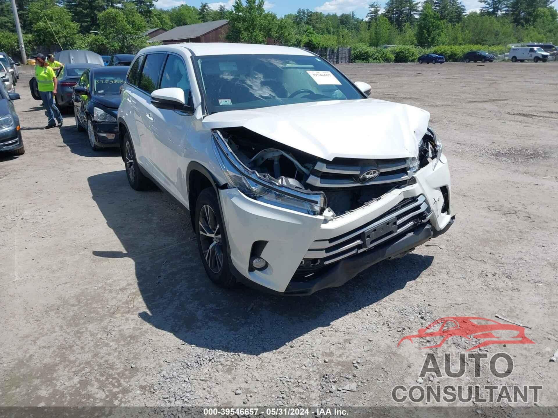 TOYOTA HIGHLANDER 2019 - 5TDBZRFH2KS985157