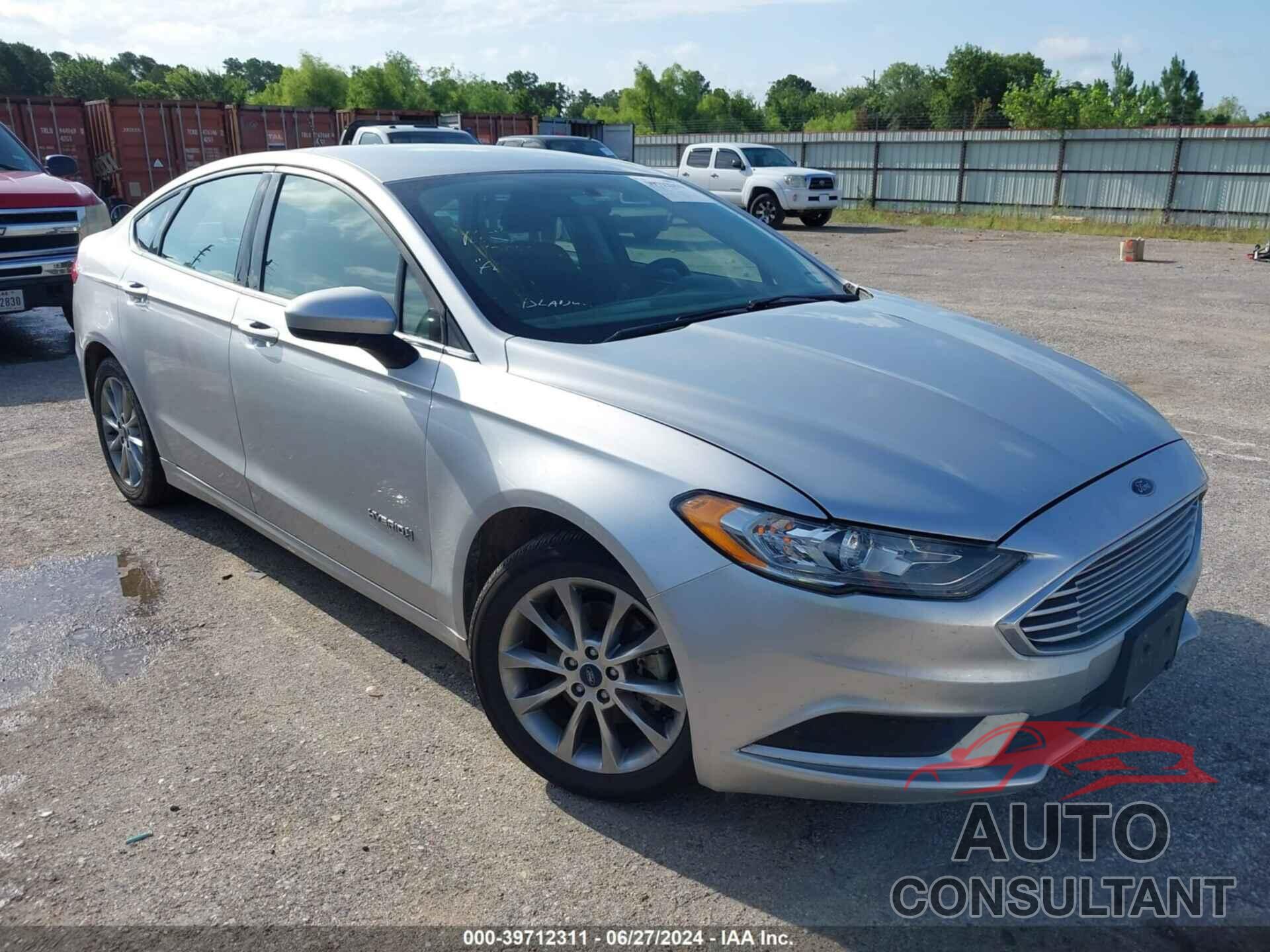 FORD FUSION HYBRID 2017 - 3FA6P0LU3HR380666