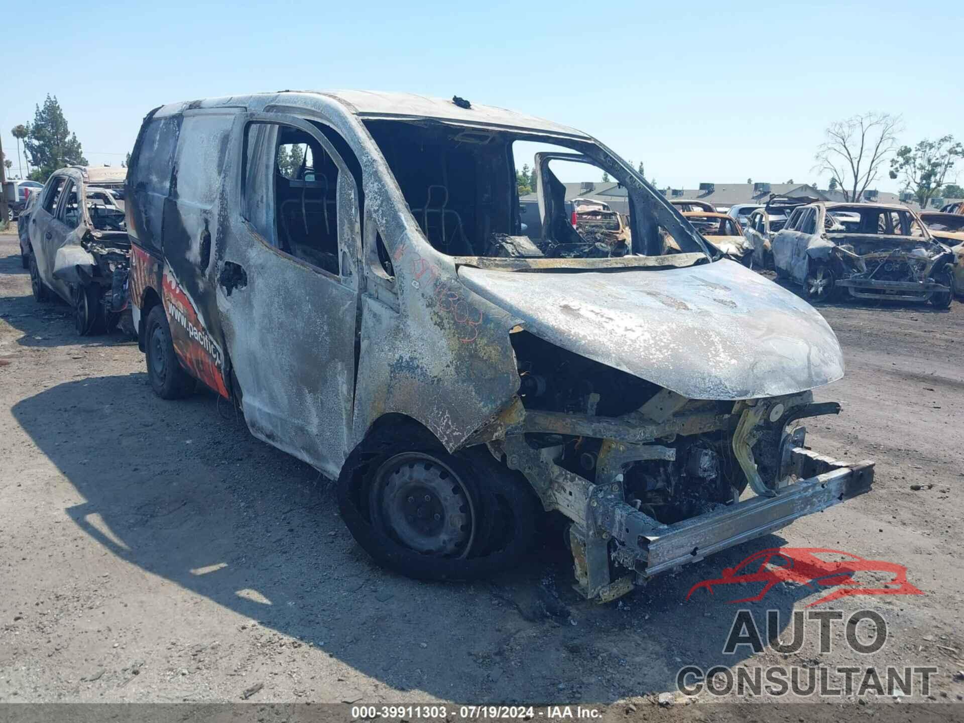 NISSAN NV200 2017 - 3N6CM0KN5HK709552