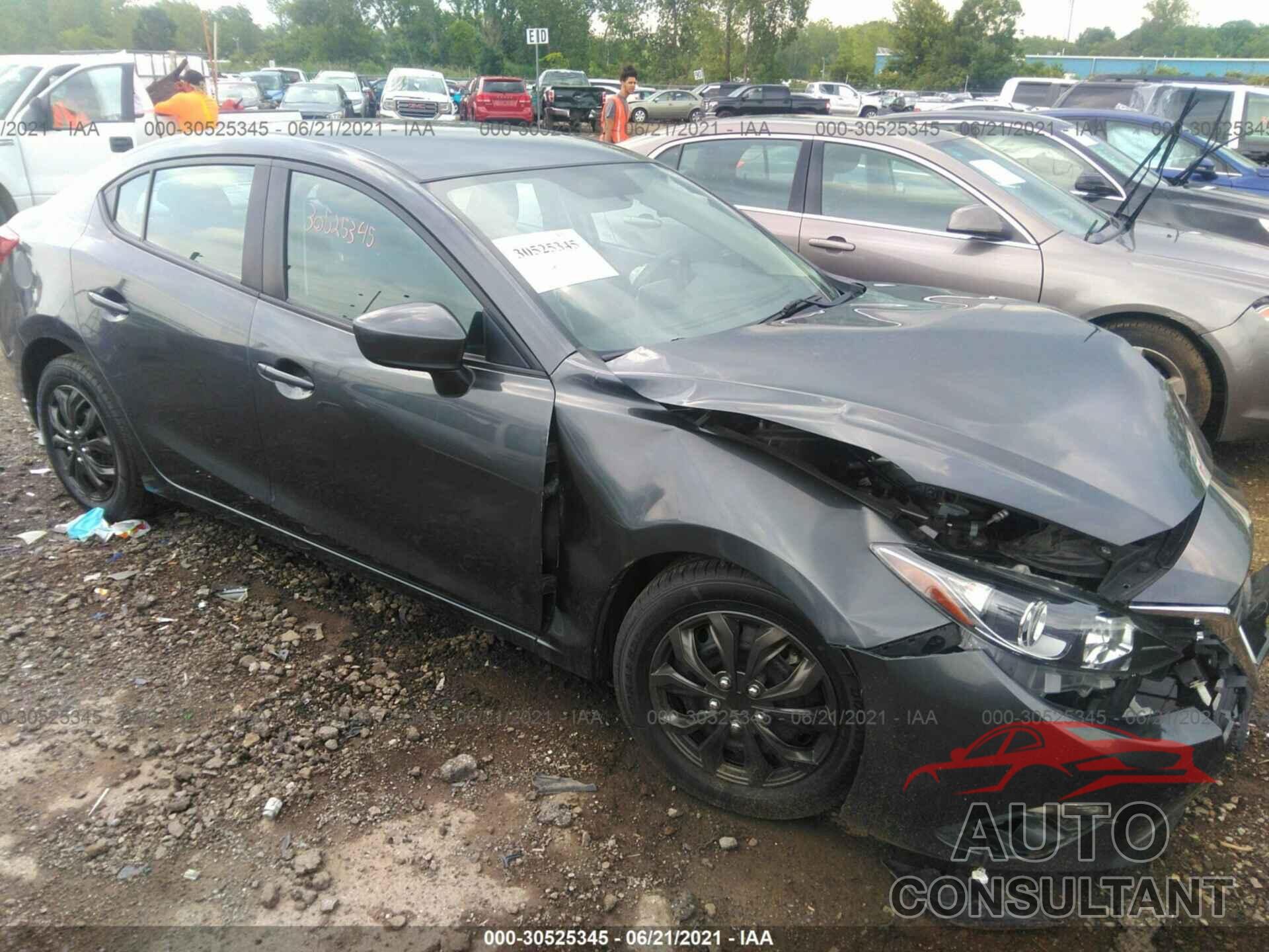 MAZDA MAZDA3 2016 - JM1BM1T77G1329178