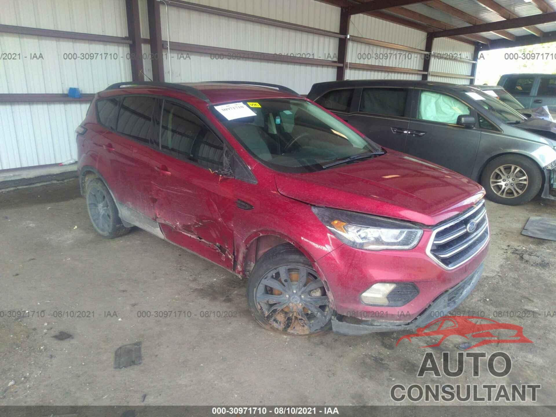 FORD ESCAPE 2017 - 1FMCU0G98HUB96498
