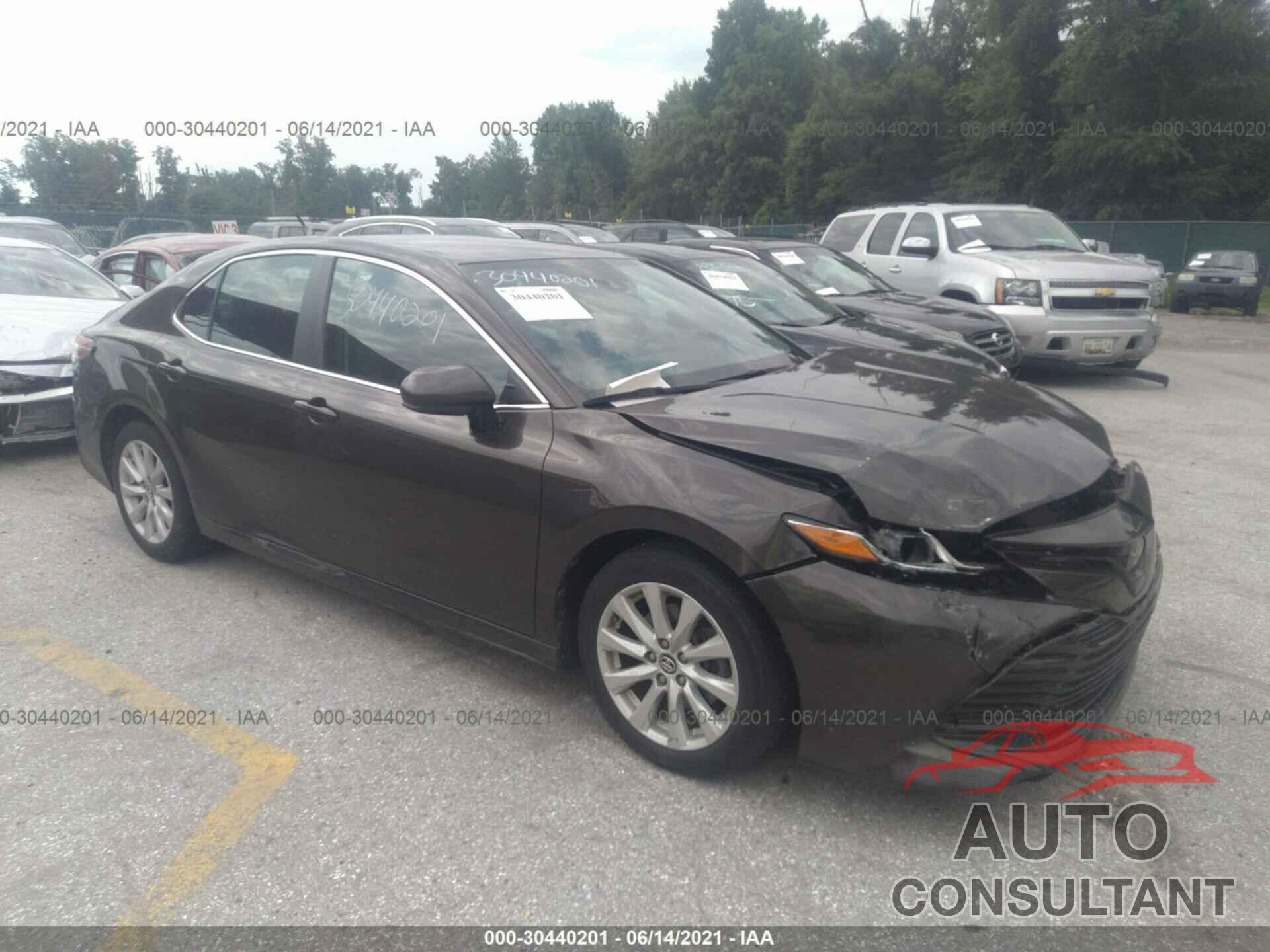 TOYOTA CAMRY 2019 - 4T1B11HK8KU710112
