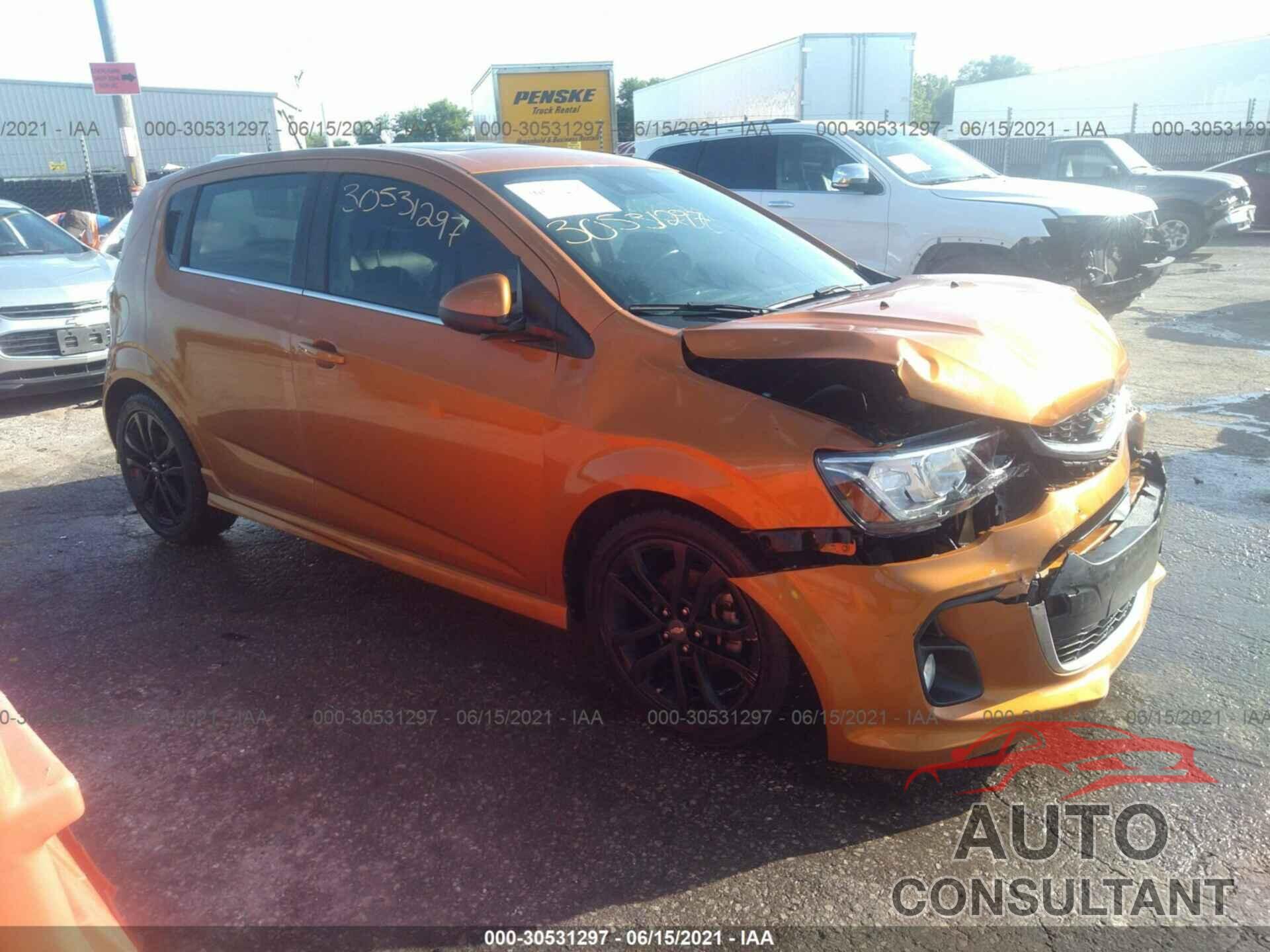 CHEVROLET SONIC 2017 - 1G1JF6SB0H4125758