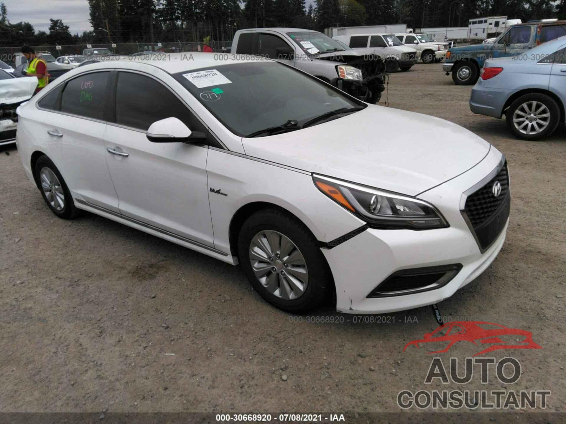 HYUNDAI SONATA HYBRID 2016 - KMHE24L18GA013171