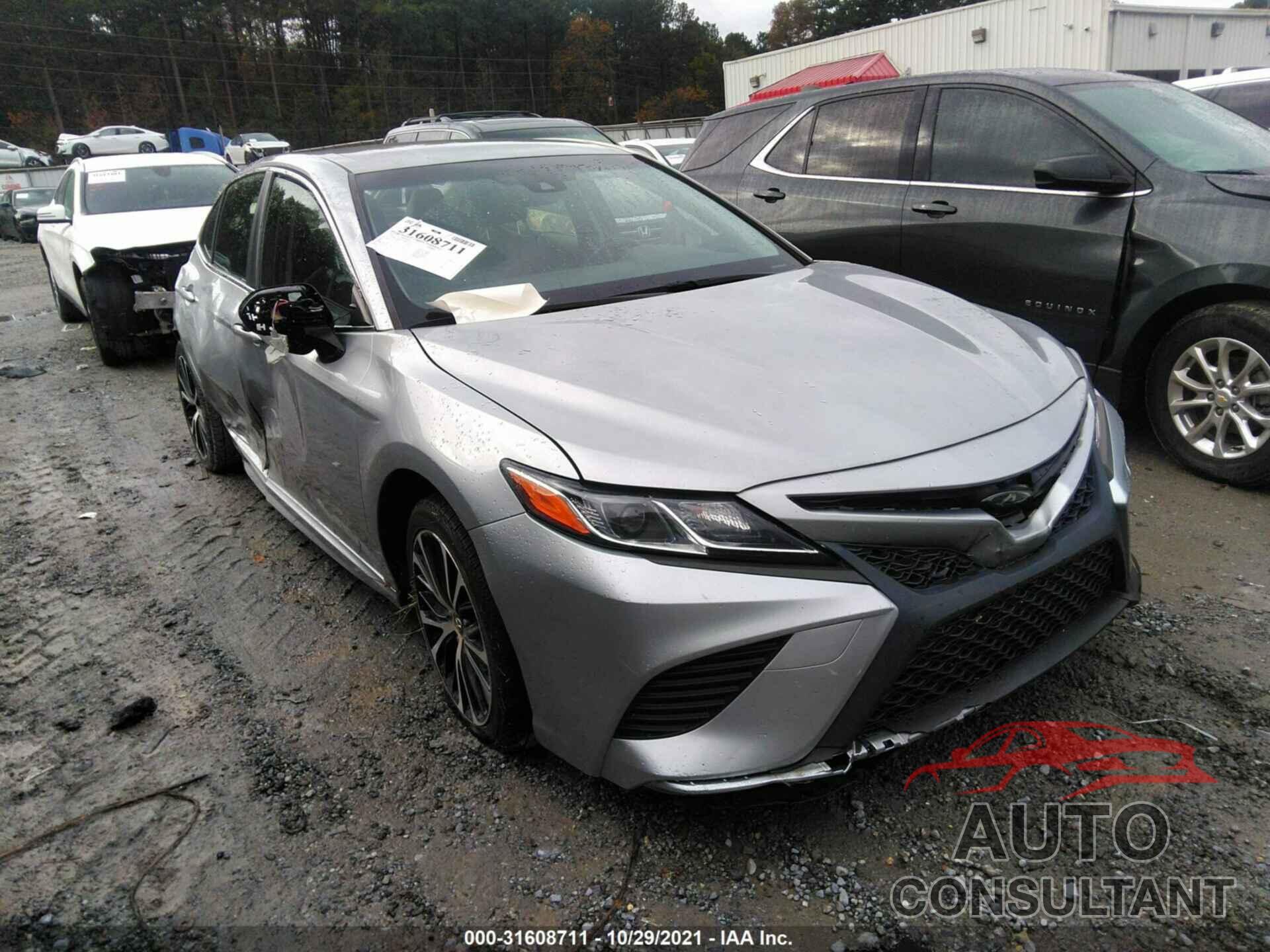 TOYOTA CAMRY 2018 - JTNB11HK9J3010801