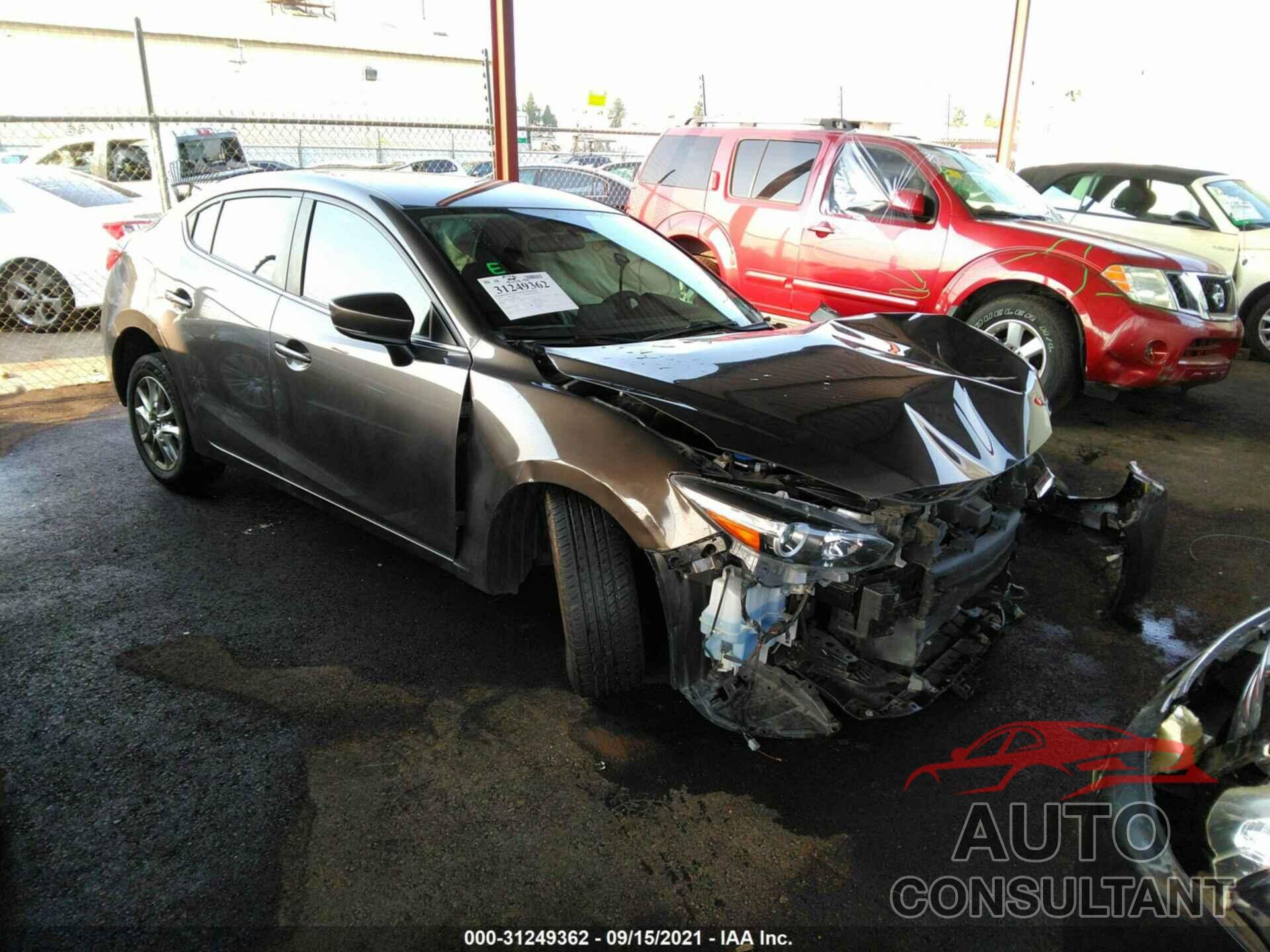 MAZDA MAZDA3 4-DOOR 2017 - 3MZBN1U71HM109385