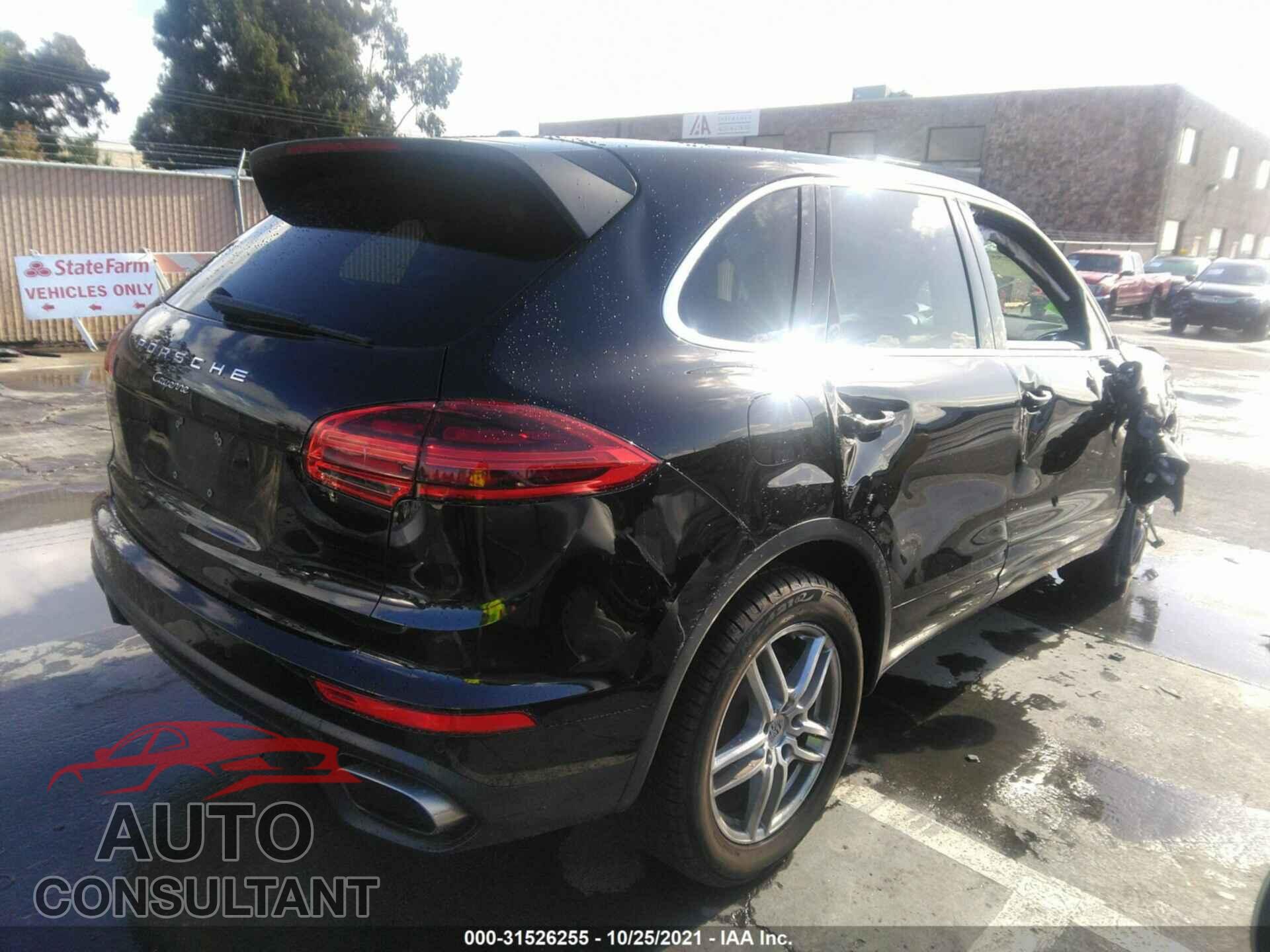 PORSCHE CAYENNE 2016 - WP1AA2A21GLA08354