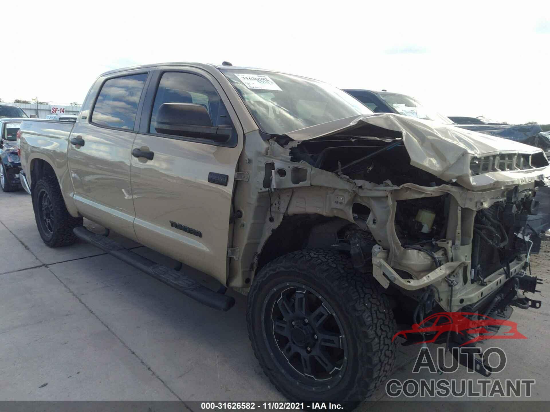 TOYOTA TUNDRA 4WD 2017 - 5TFDW5F18HX603990