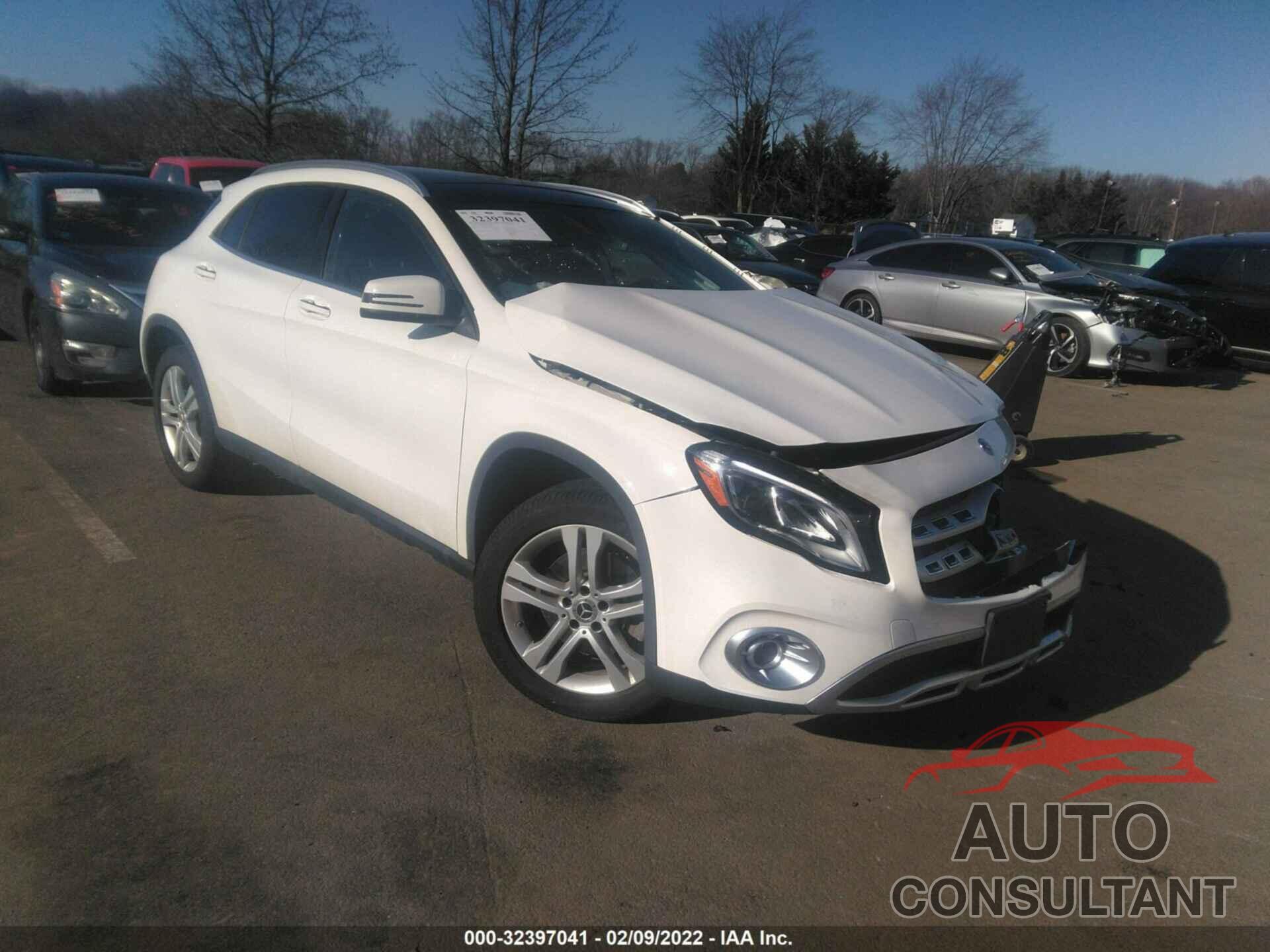 MERCEDES-BENZ GLA 2020 - W1NTG4GB5LU030821