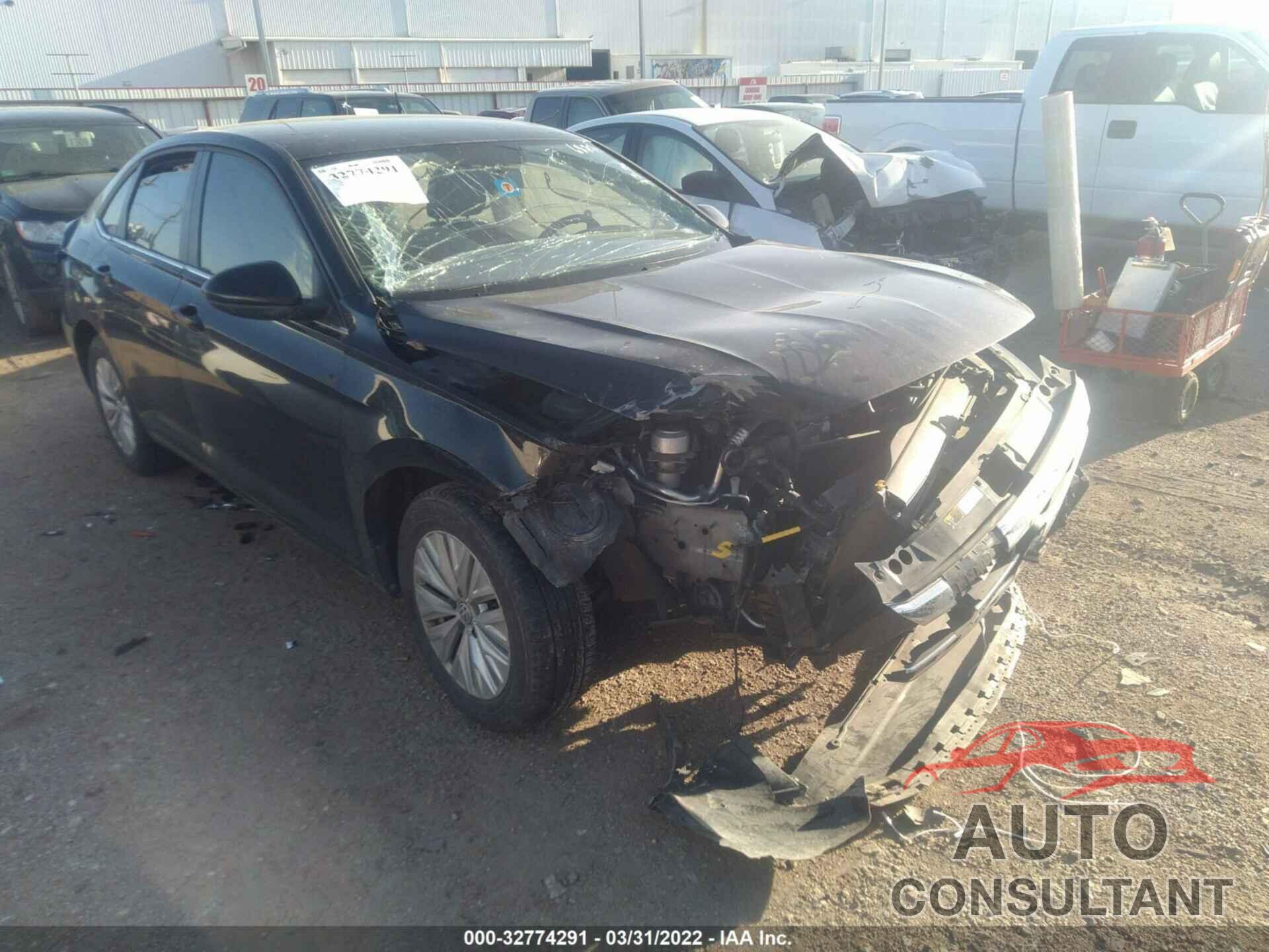 VOLKSWAGEN JETTA 2019 - 3VWN57BU1KM076873