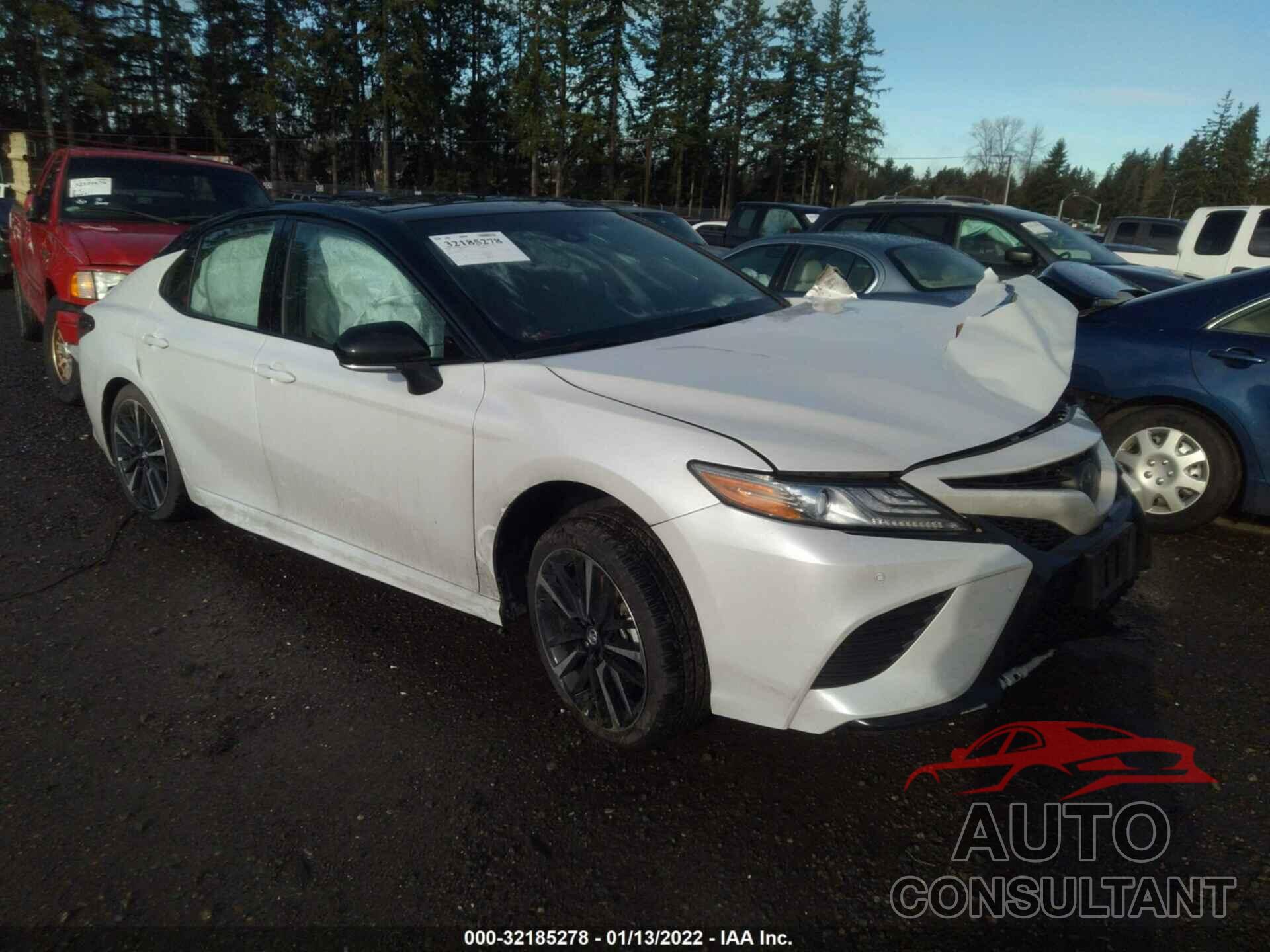 TOYOTA CAMRY 2018 - 4T1B61HK9JU145711