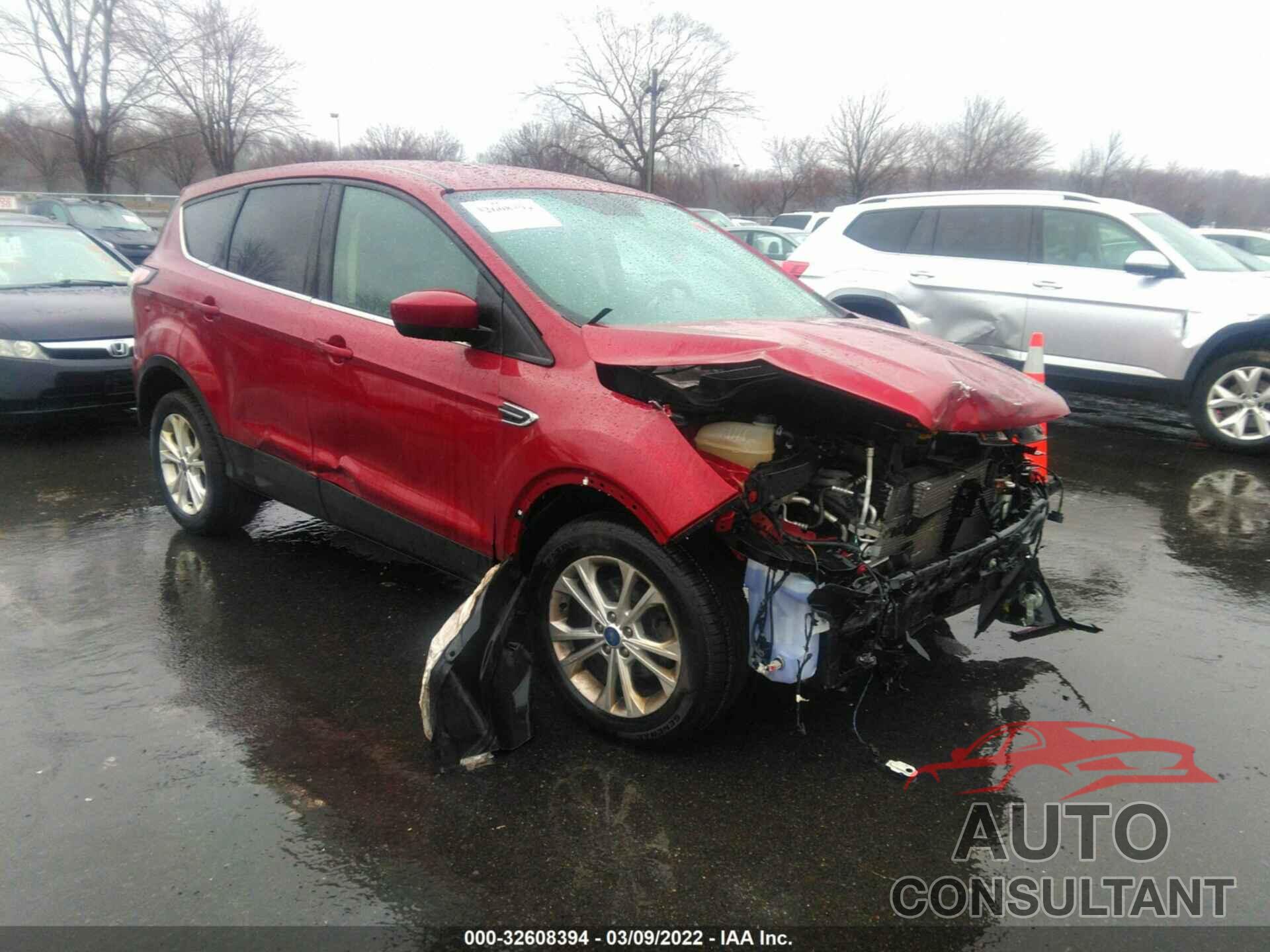 FORD ESCAPE 2017 - 1FMCU0GD1HUD71730