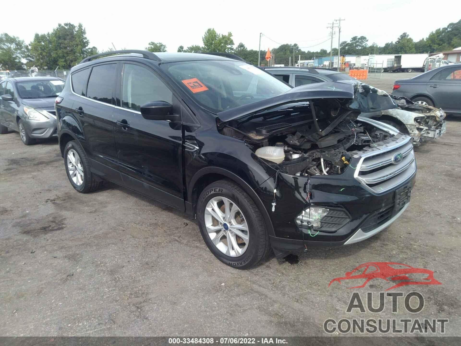 FORD ESCAPE 2018 - 1FMCU9GD0JUC10618