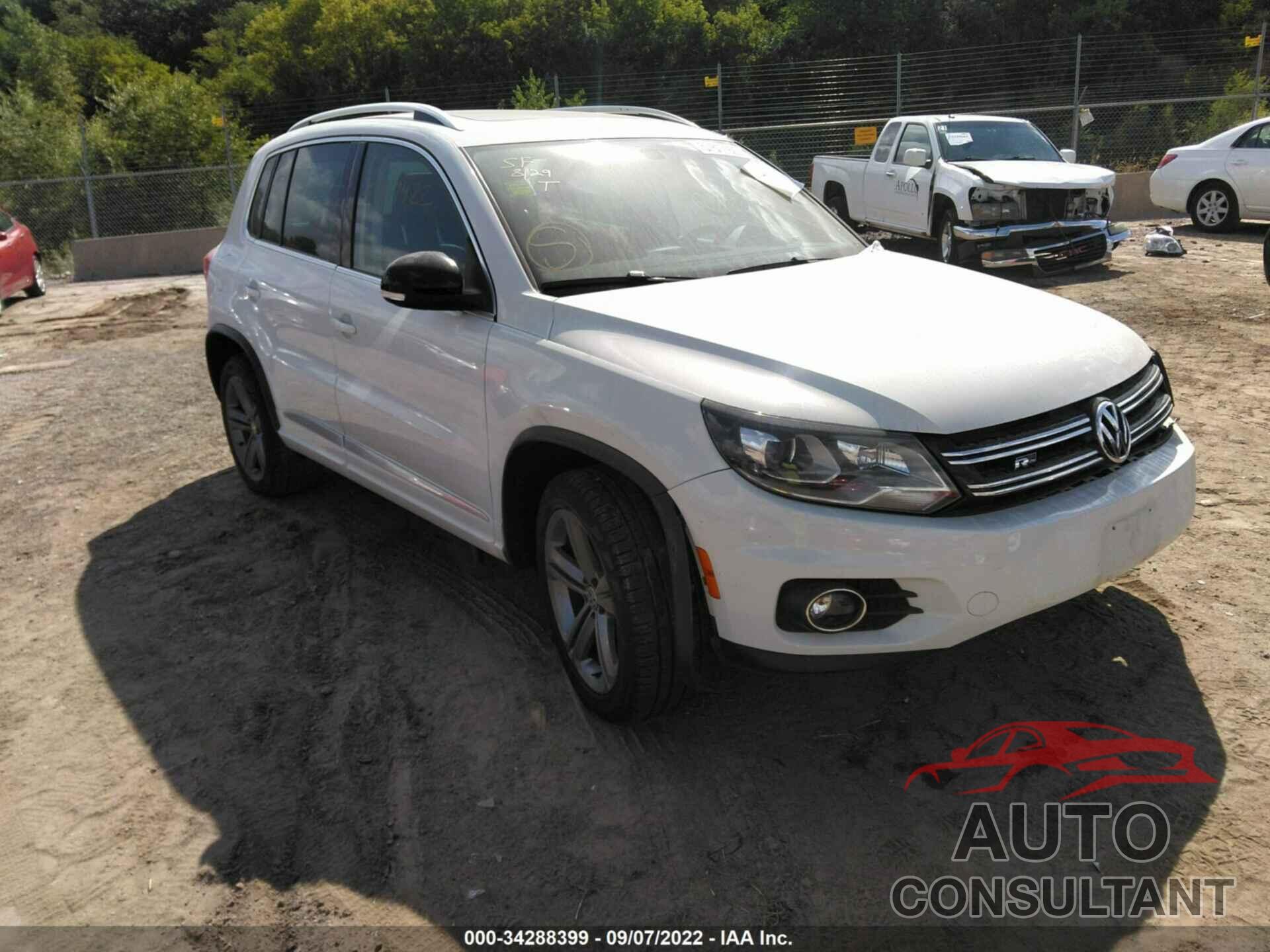 VOLKSWAGEN TIGUAN 2017 - WVGTV7AX8HW511723