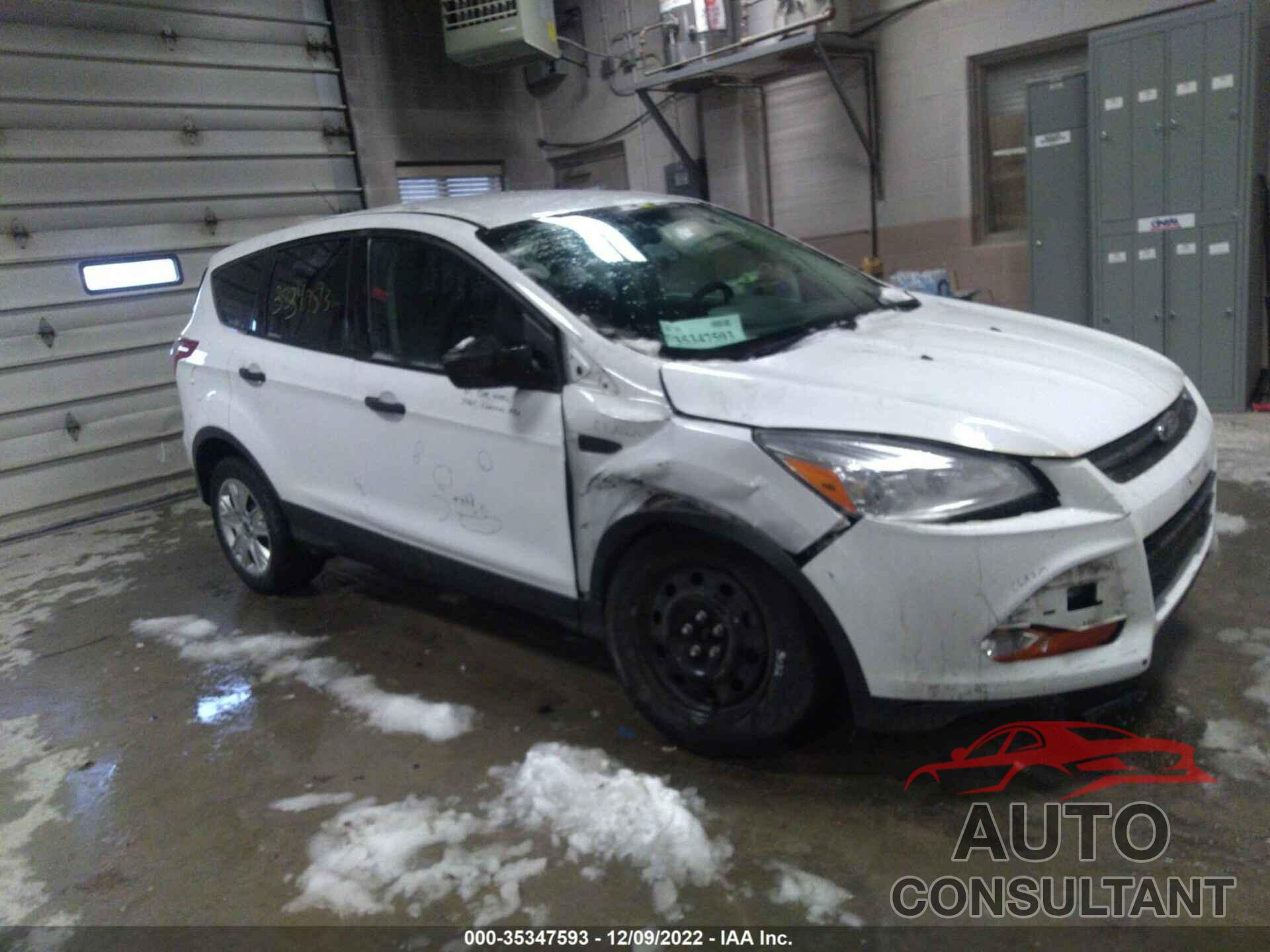 FORD ESCAPE 2016 - 1FMCU0F73GUC07177