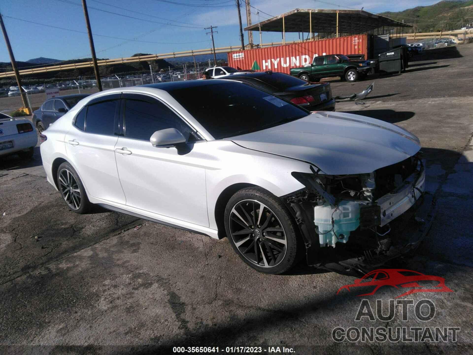 TOYOTA CAMRY 2018 - 4T1BZ1HKXJU005044