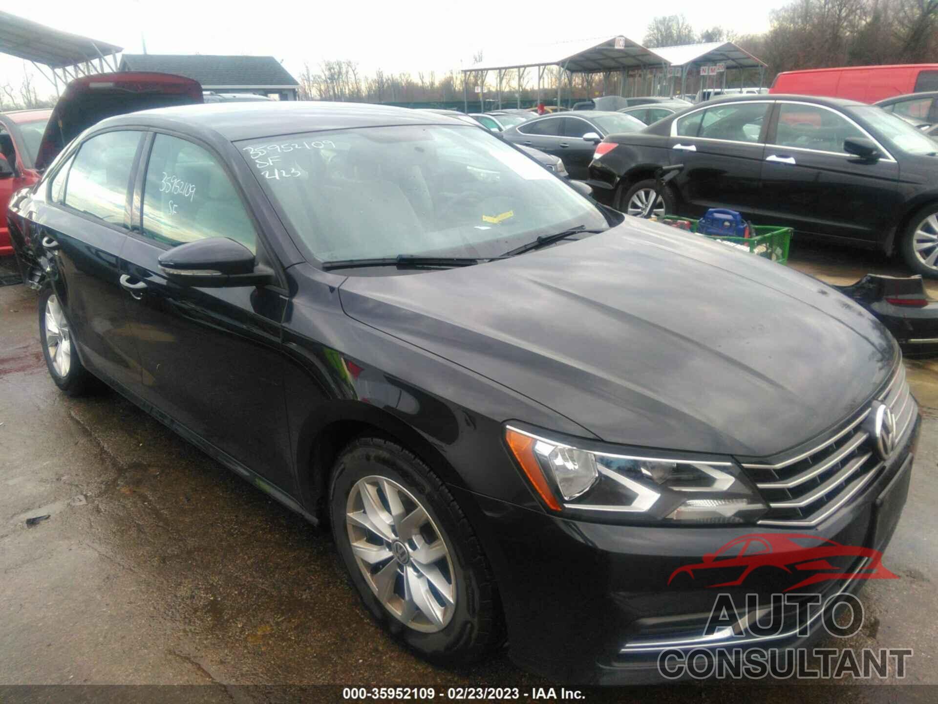 VOLKSWAGEN PASSAT 2018 - 1VWAA7A30JC045665