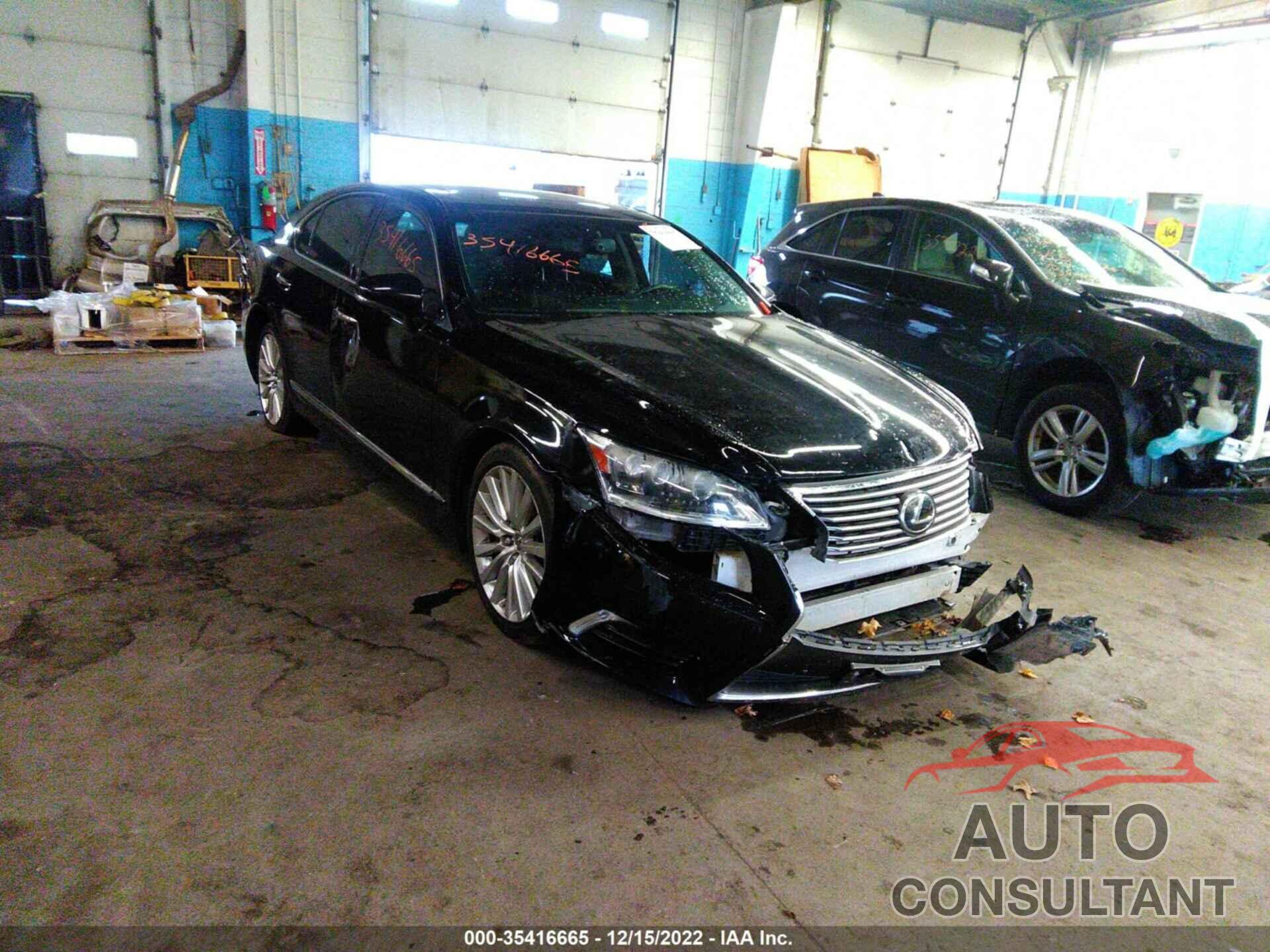 LEXUS LS 2017 - JTHCL5EFXH5028495