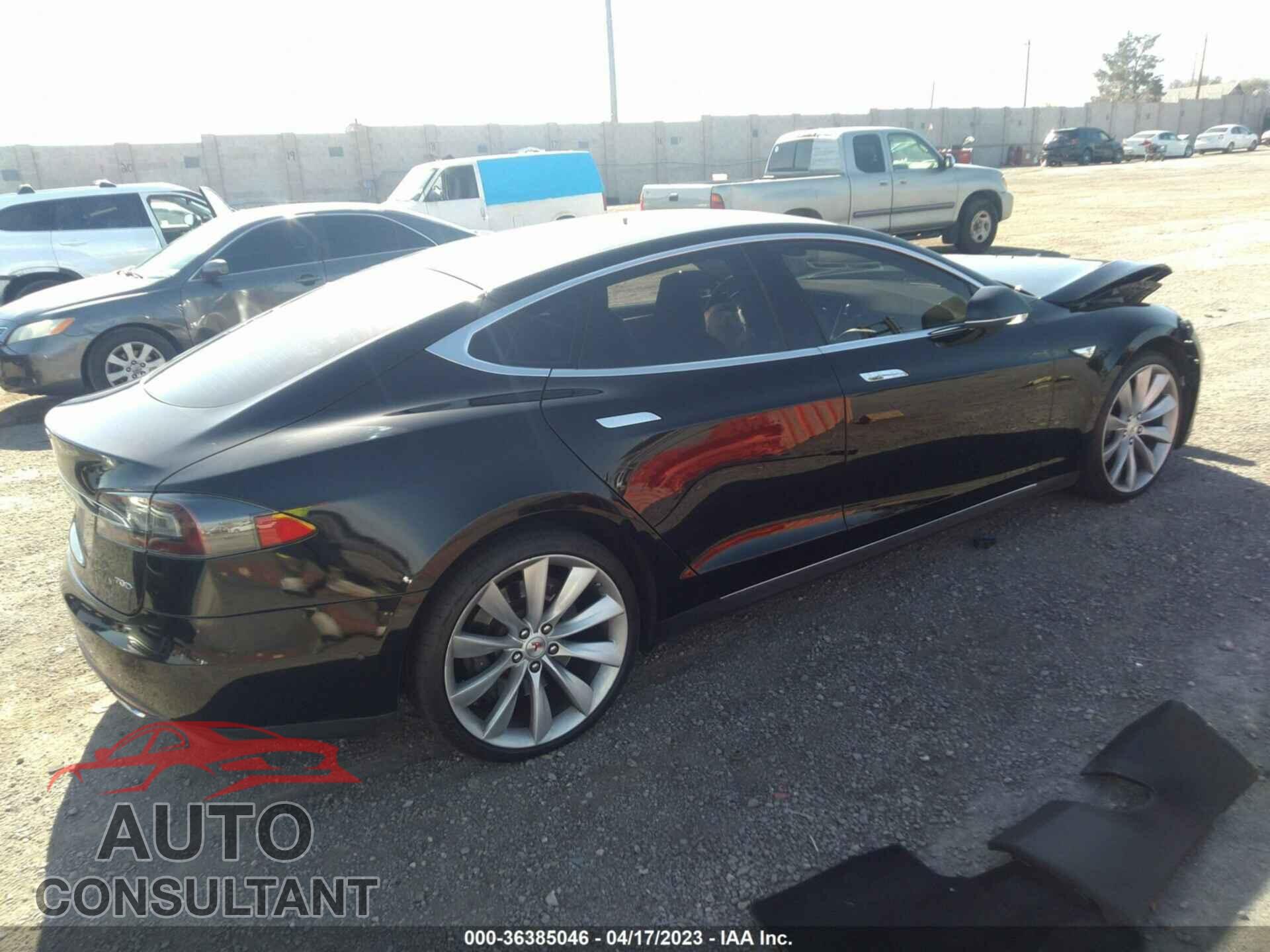 TESLA MODEL S 2015 - 5YJSA1S29FF086591