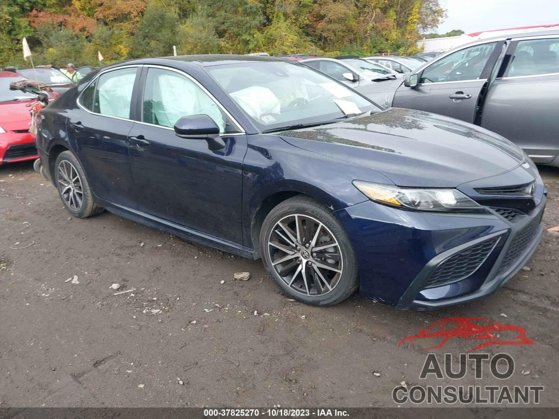 TOYOTA CAMRY 2021 - 4T1G11AK1MU522003