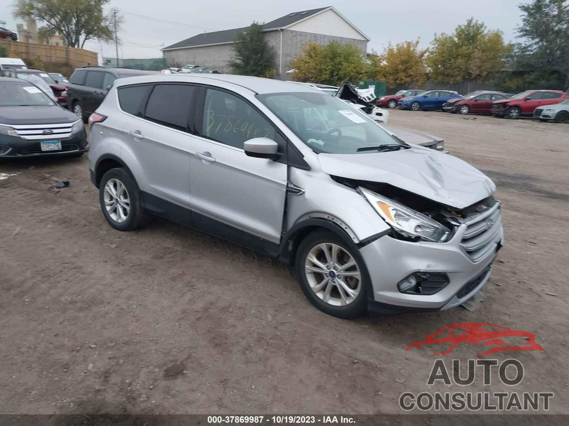 FORD ESCAPE 2017 - 1FMCU9GD7HUC94639