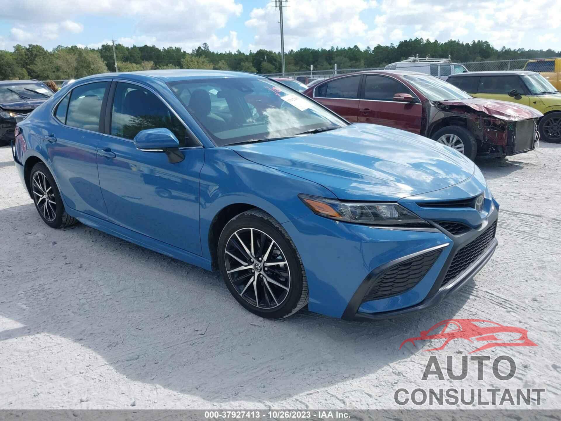 TOYOTA CAMRY 2023 - 4T1G11AK5PU174050