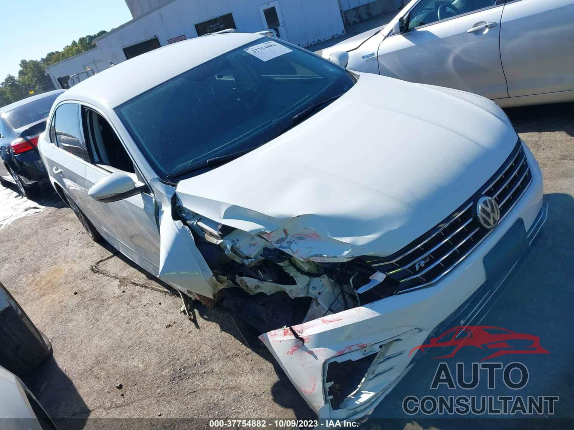 VOLKSWAGEN PASSAT 2017 - 1VWDT7A38HC023608