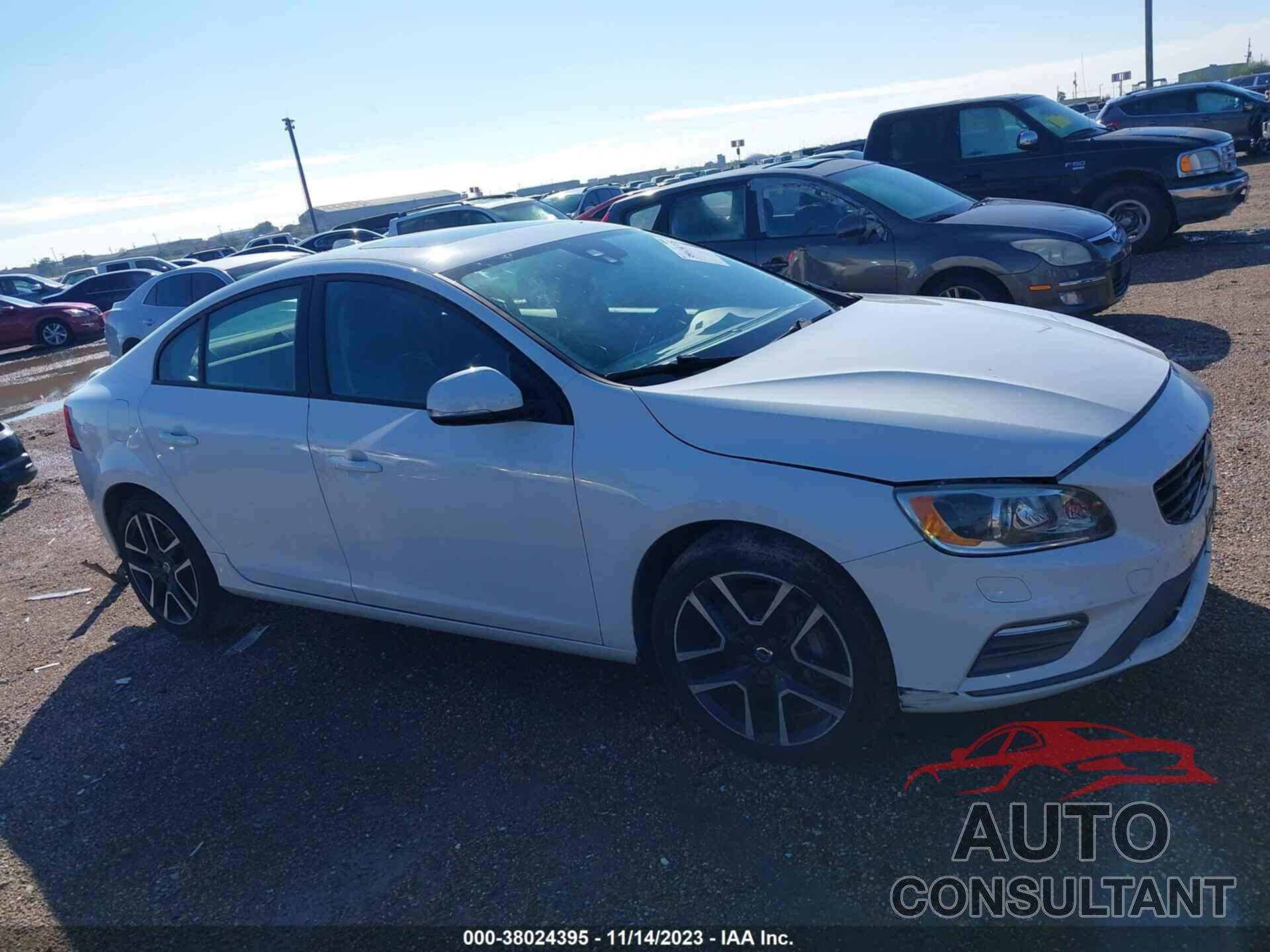 VOLVO S60 2017 - YV140MTL8H2424308