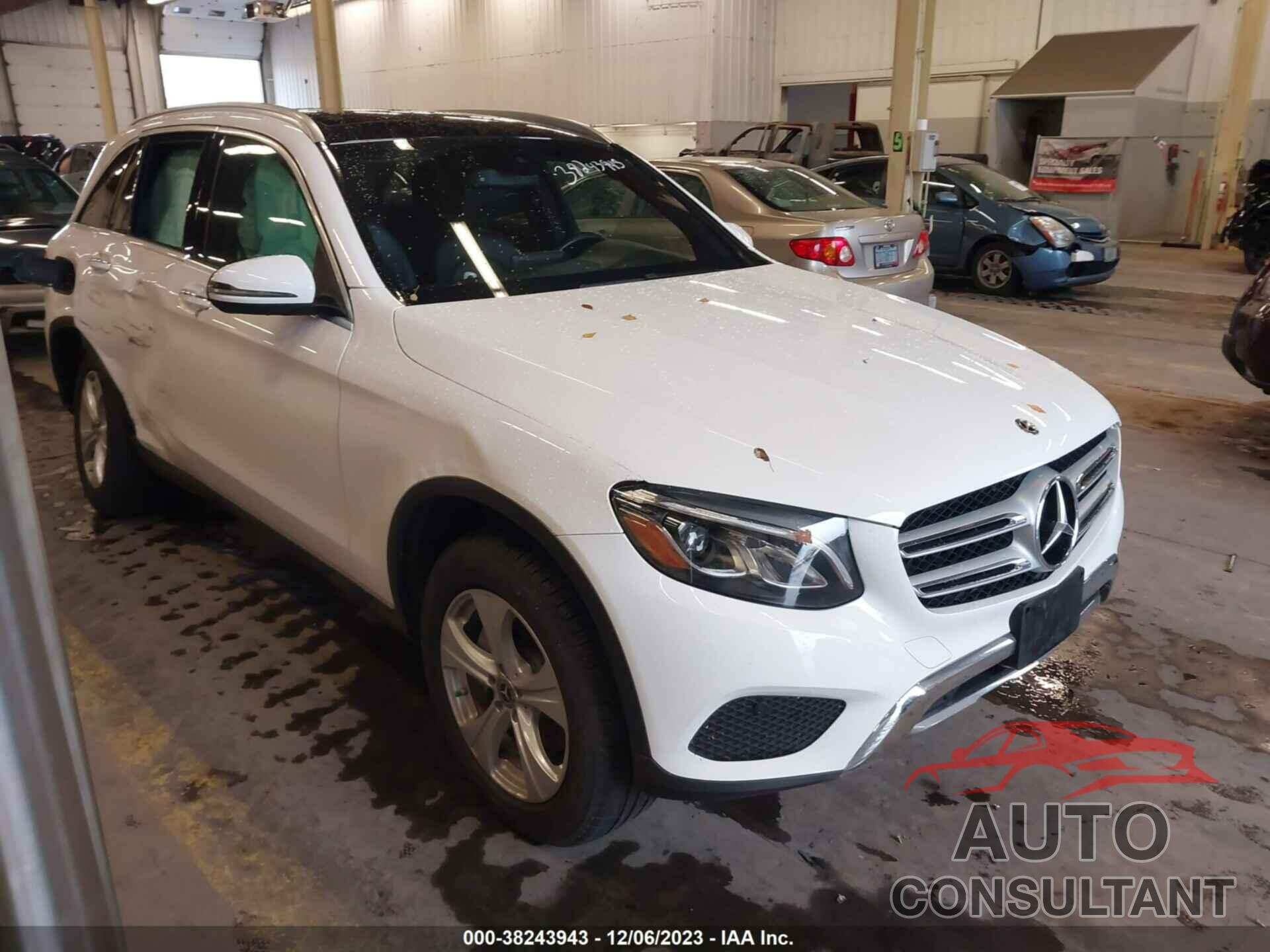 MERCEDES-BENZ GLC 2018 - WDC0G4KB1JV050812