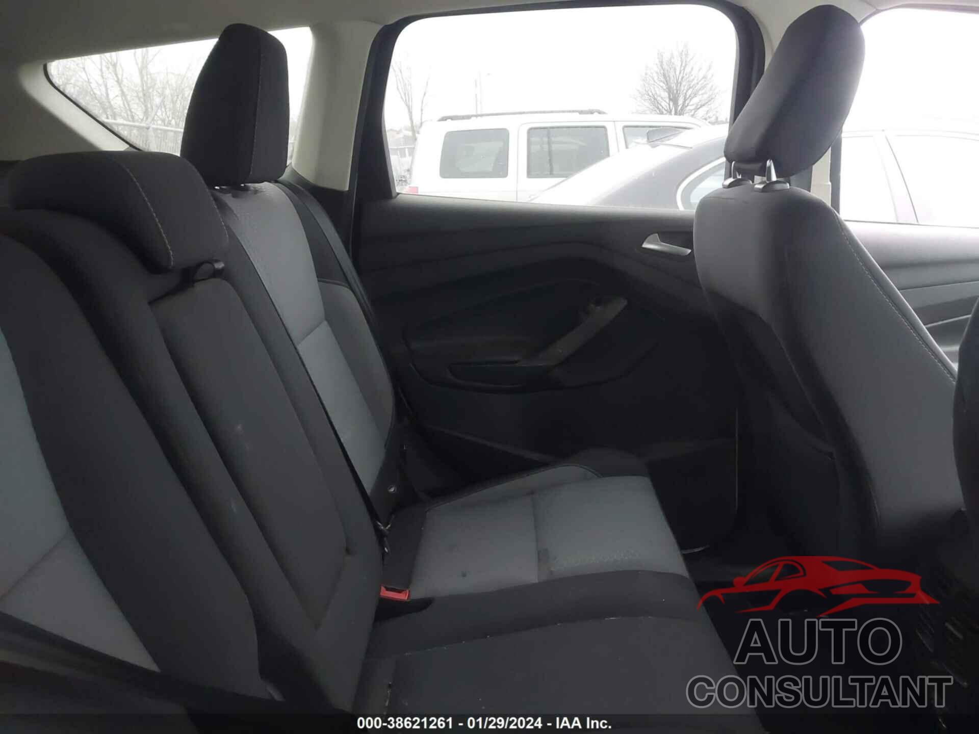 FORD ESCAPE 2018 - 1FMCU0GD4JUC95183