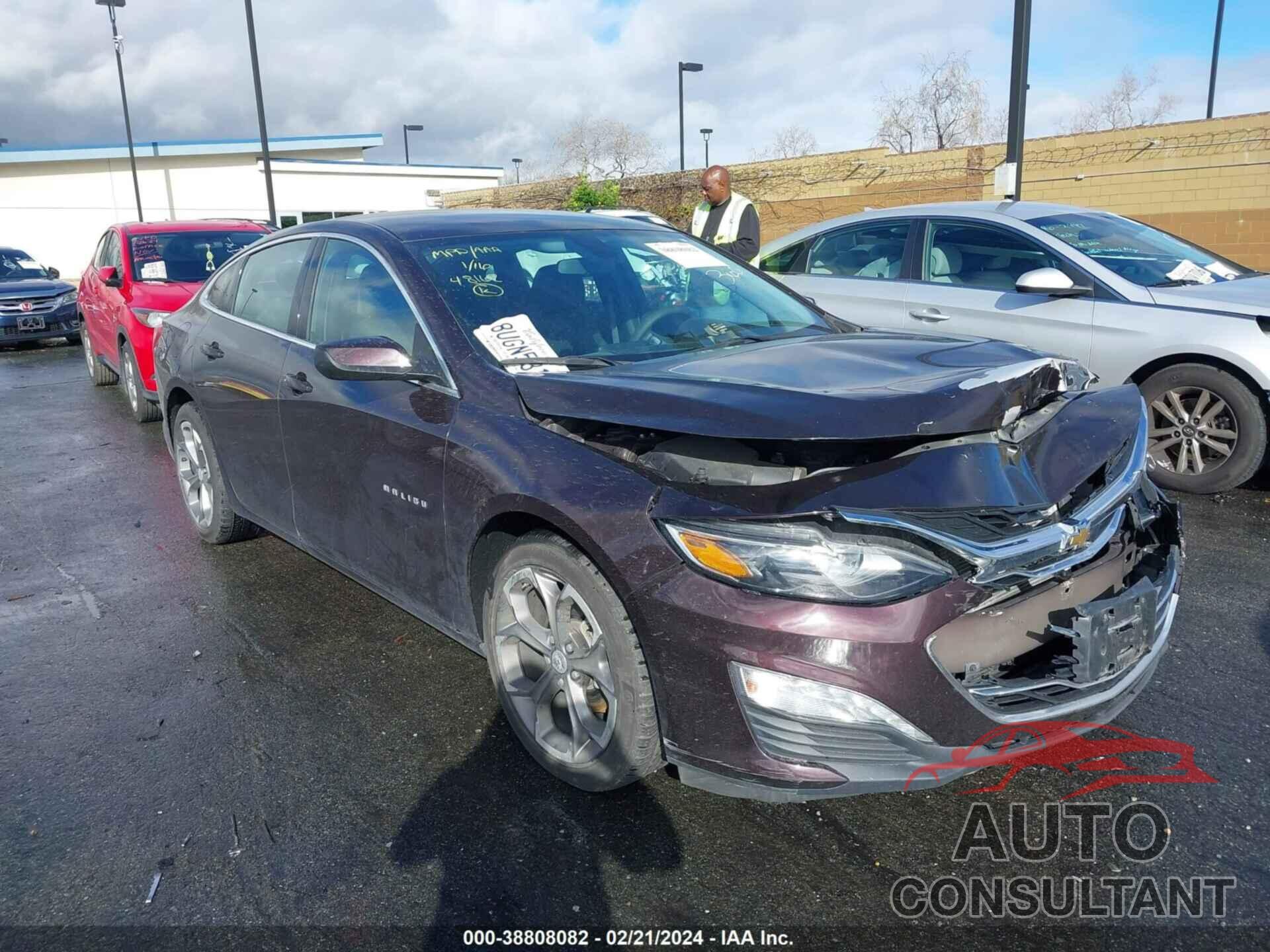 CHEVROLET MALIBU 2020 - 1G1ZD5STXLF148117