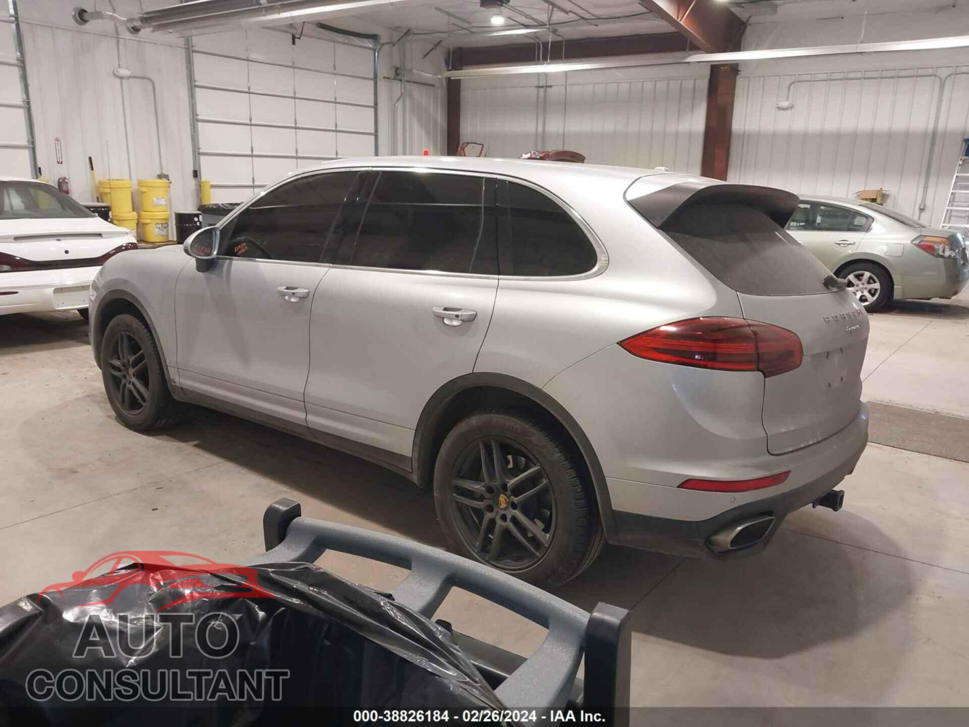 PORSCHE CAYENNE 2016 - WP1AA2A23GLA10994