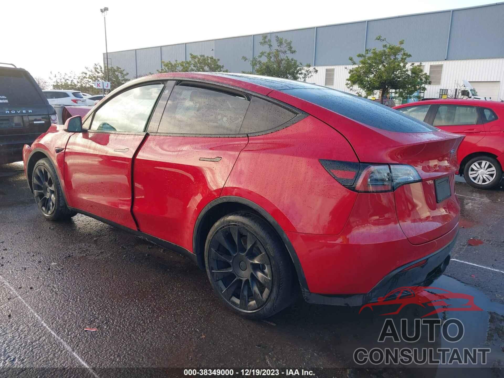 TESLA MODEL Y 2021 - 5YJYGAEE7MF262159