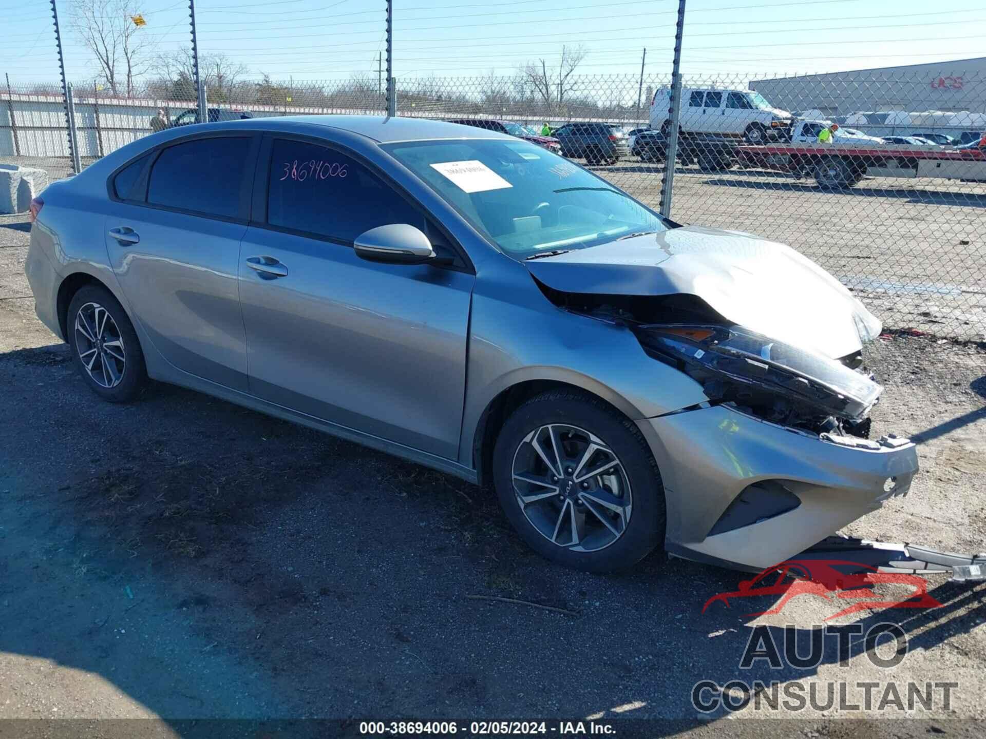 KIA FORTE 2023 - 3KPF24AD9PE548724