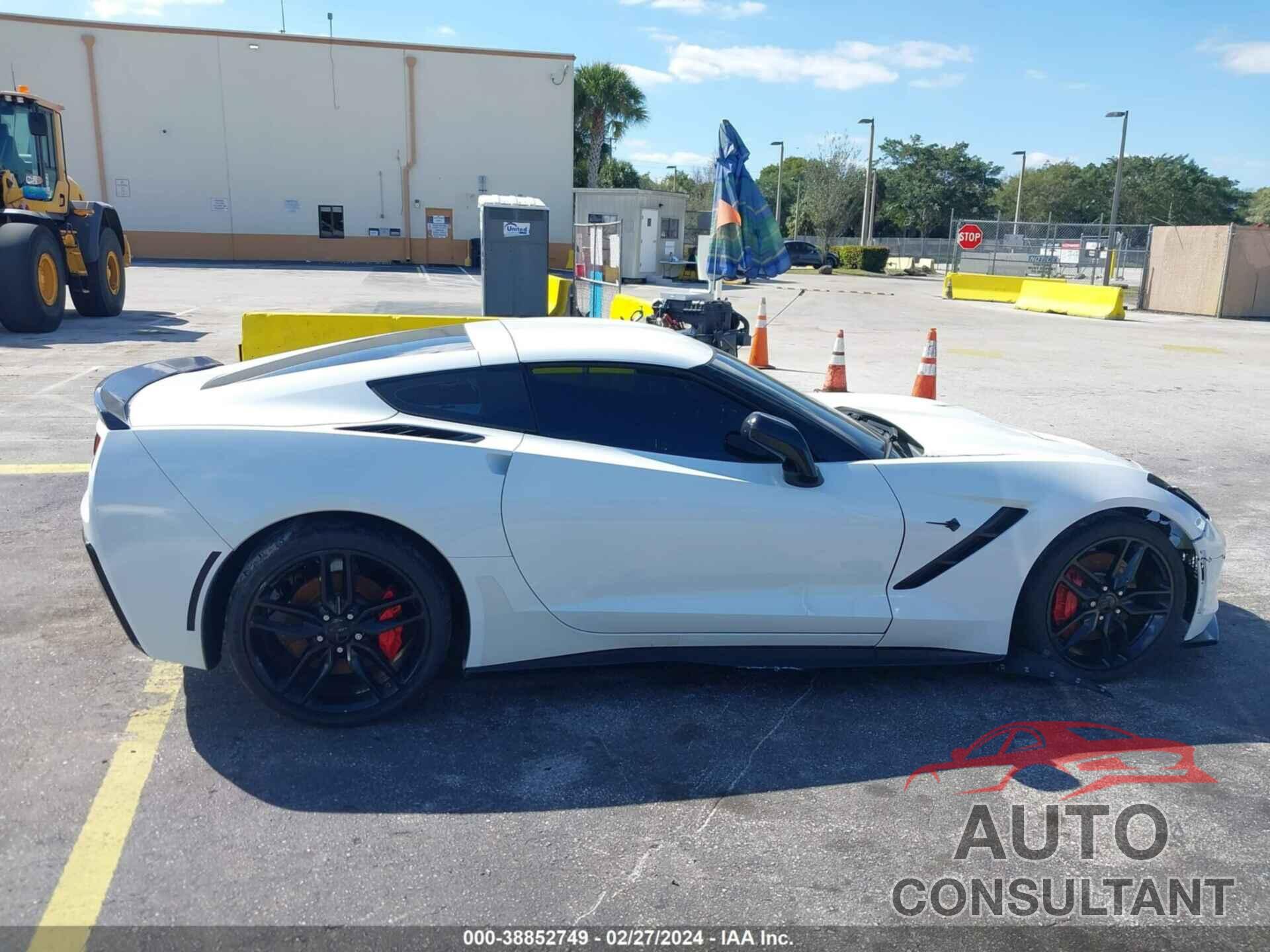 CHEVROLET CORVETTE 2016 - 1G1YM2D74G5103681