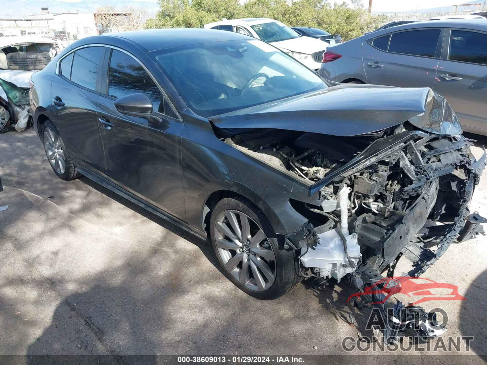 MAZDA MAZDA3 2019 - JM1BPACL9K1108632