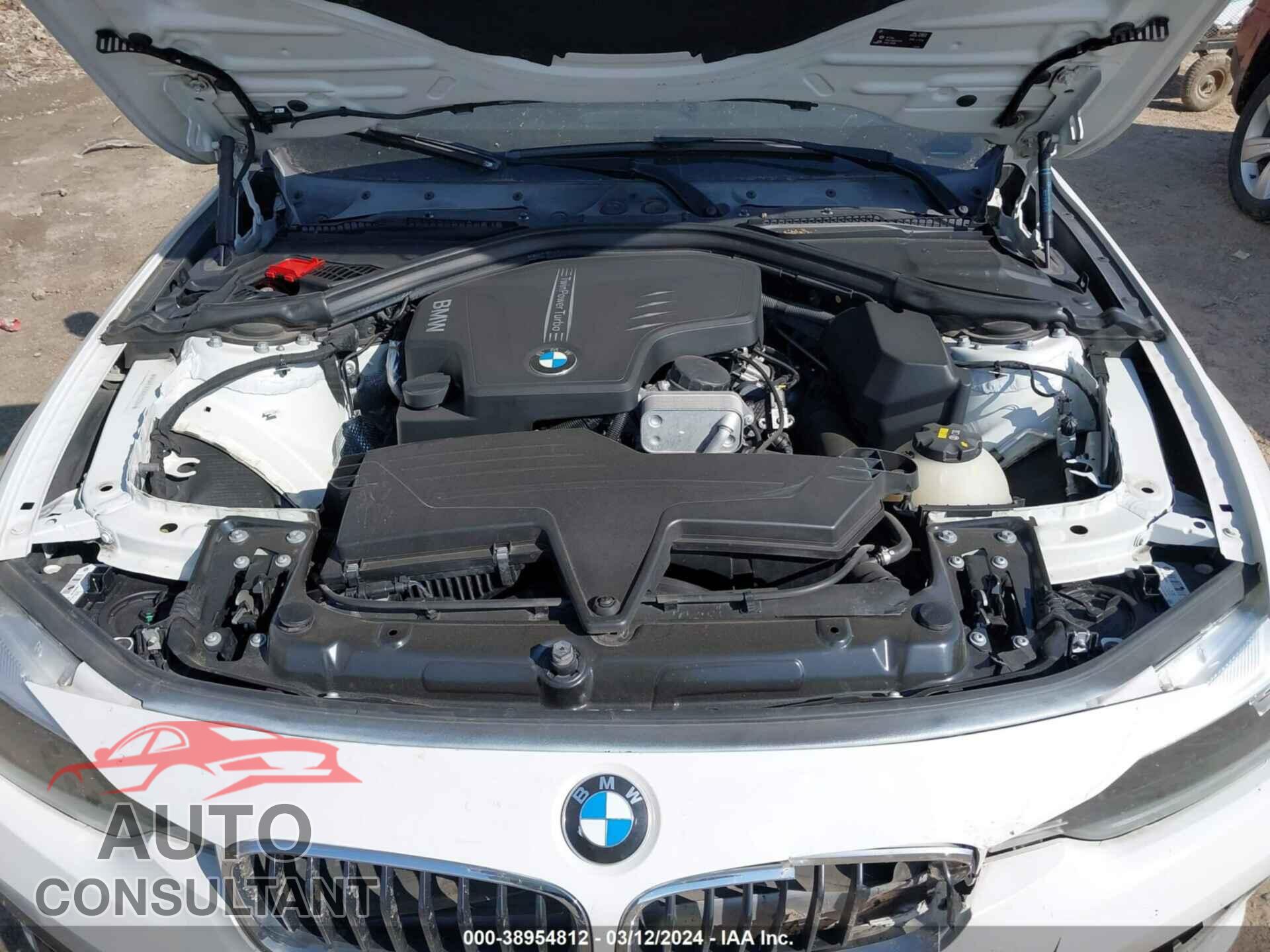 BMW 328I 2016 - WBA8E9G59GNU30064